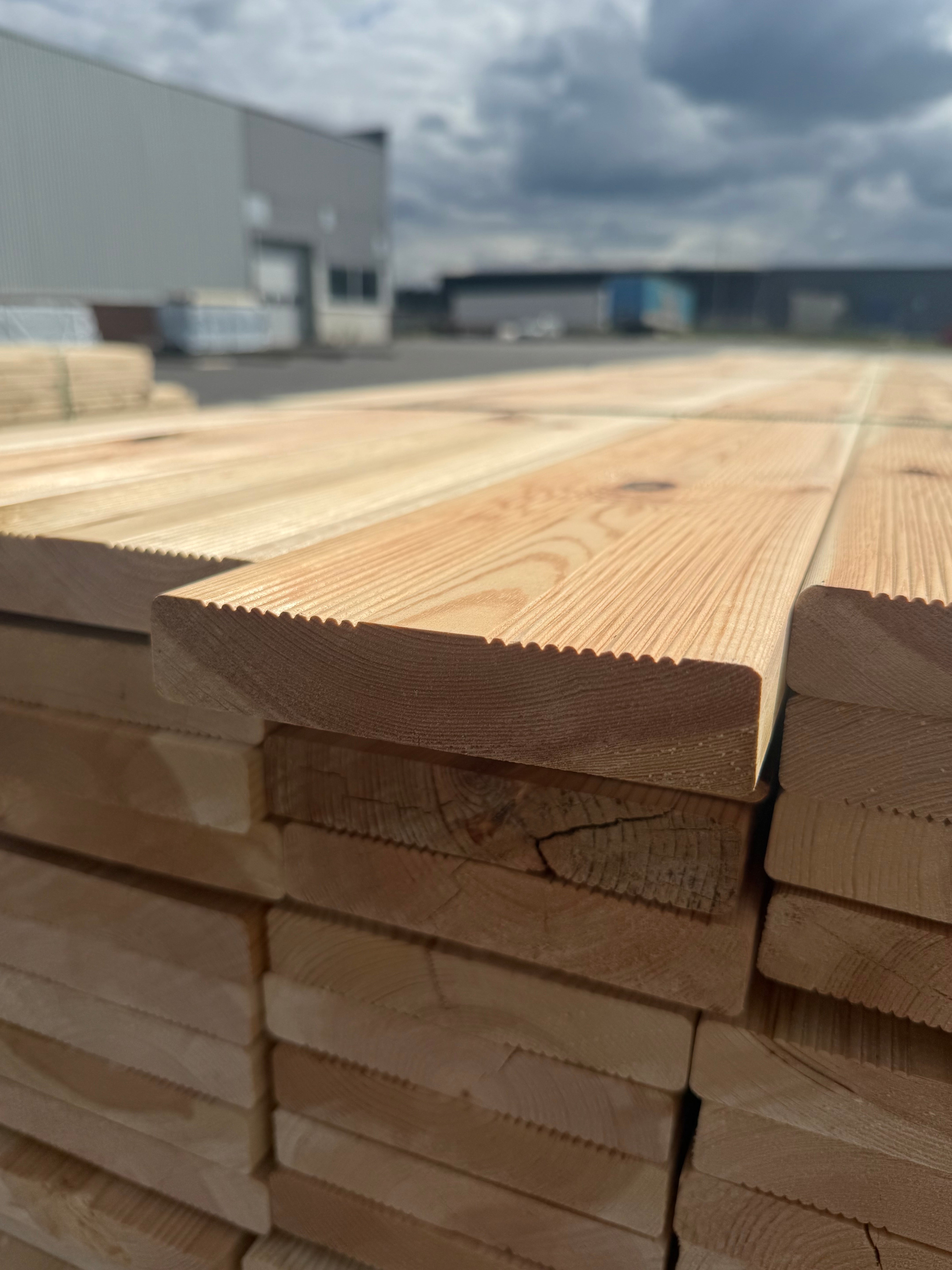 Paket Rillad Trall 28x145 mm Furu (Sekunda)