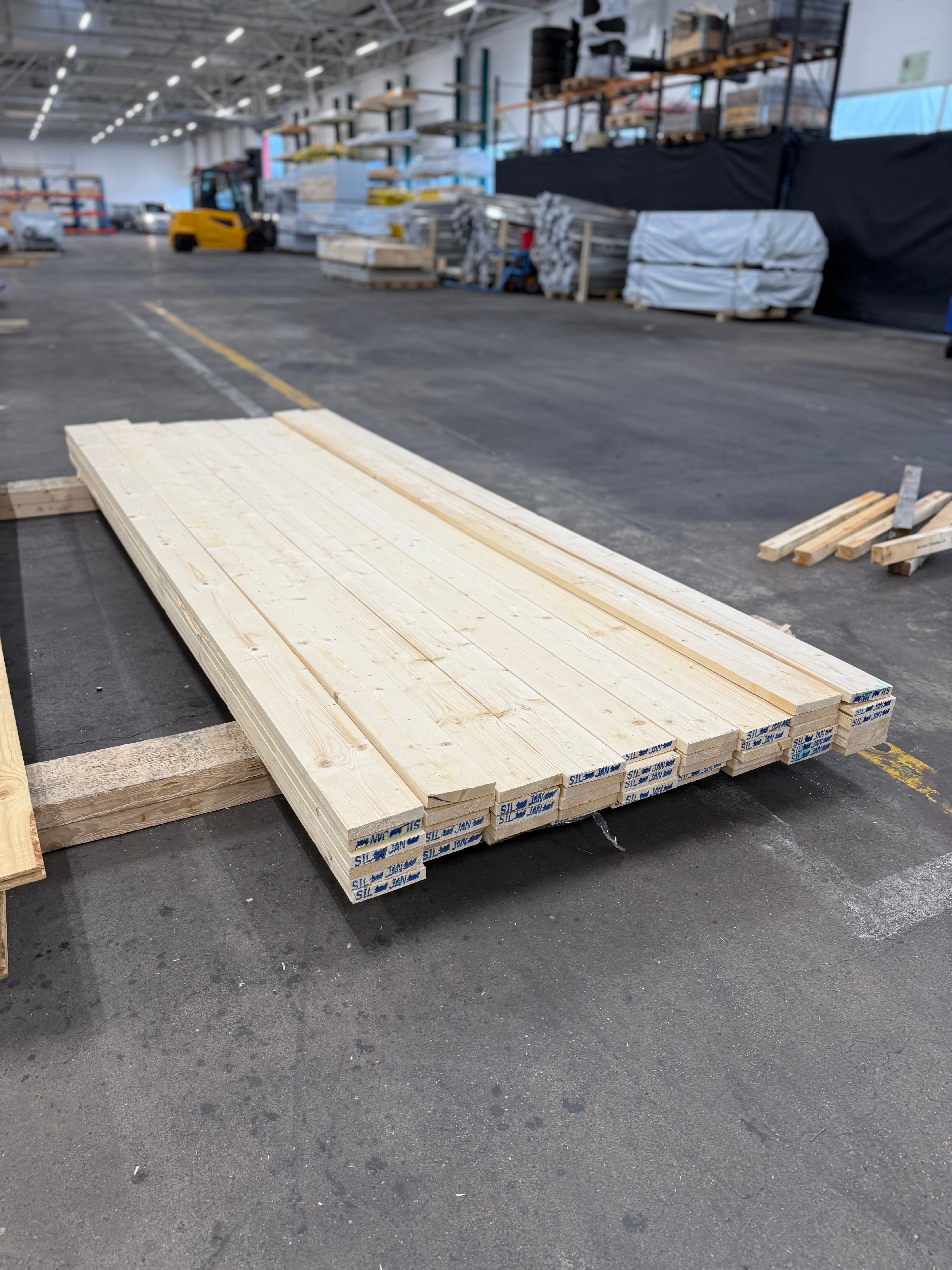 Paket Finsågade Brädor 22x120mm 50st 3.0m