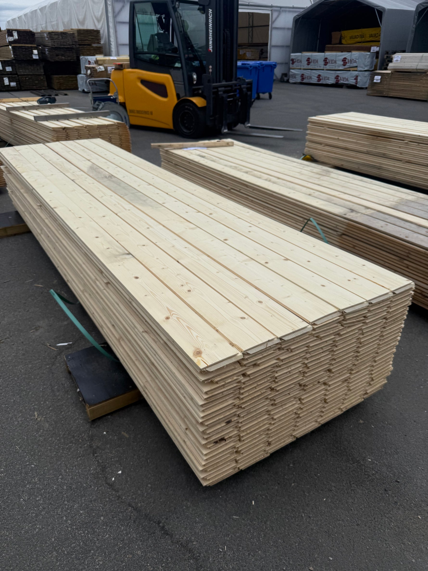 Paket Ytterpanel Enkelfas fals 22x145mm 3.60m- 175st (Obehandlad)