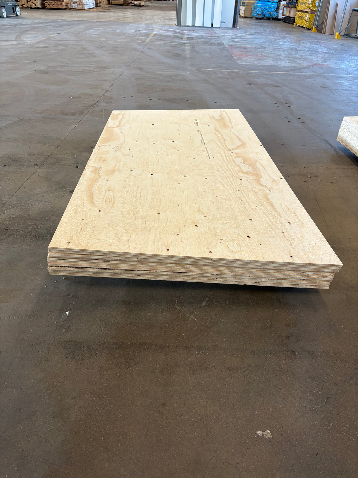 Paket Konstruktionsplywood 12×1200×2400 mm – 11 st