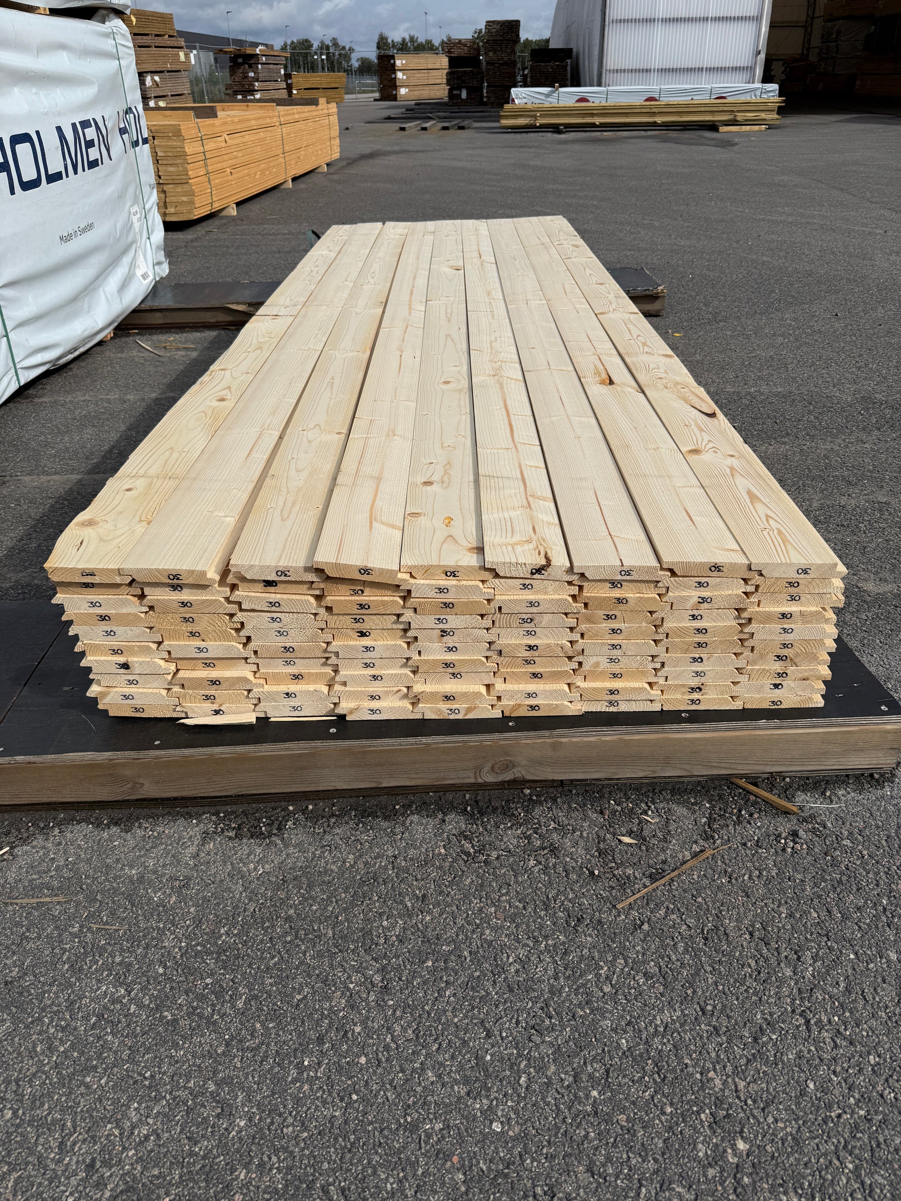 Paket Ytterpanel Dubbelfasspont 22x120 mm – 3,00 m 90st (Obehandlad)