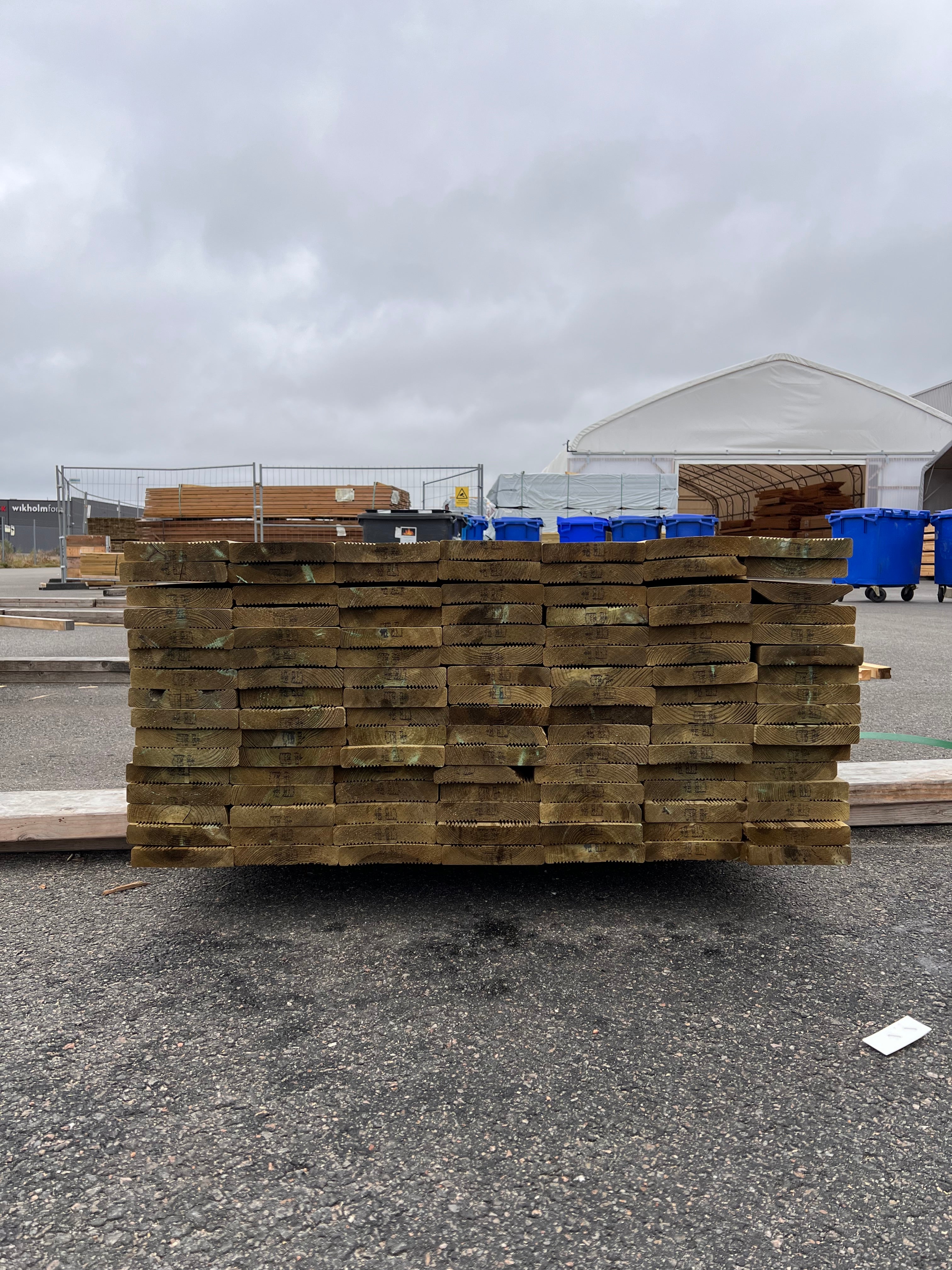 Tryckimpregnerad Rillad Trall 27x145 3,60 m – 112 st (B-sortering)