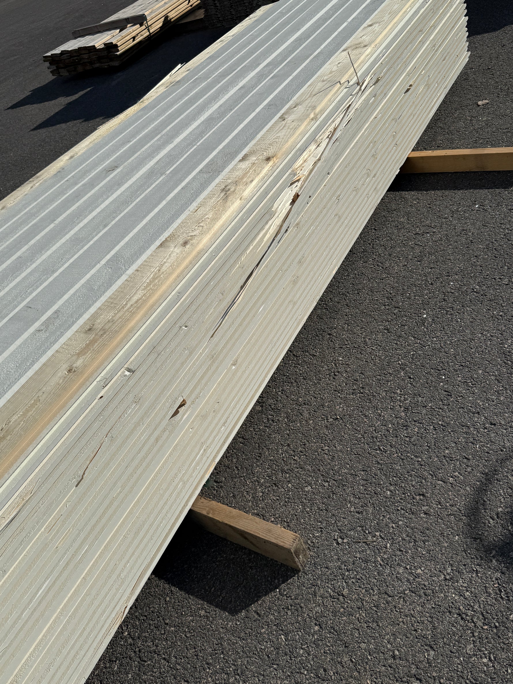 Paket Ytterpanel Enkelfas Halvspont 22×120mm 4,80m 180st Mellanstruken