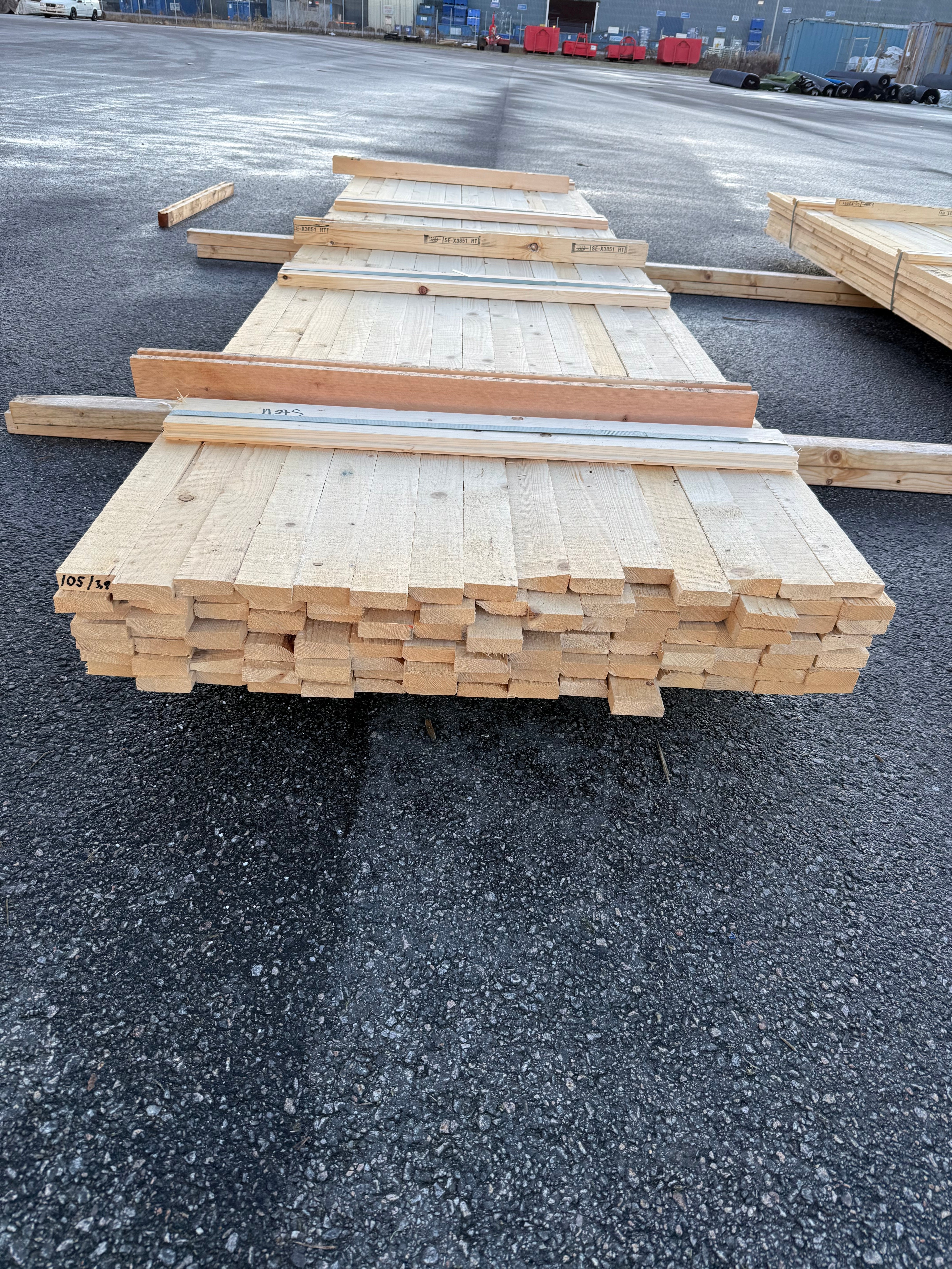 Paket Brädor 19x63mm – 105 st (3,90 m, gran, ohyvlad/råsågad)