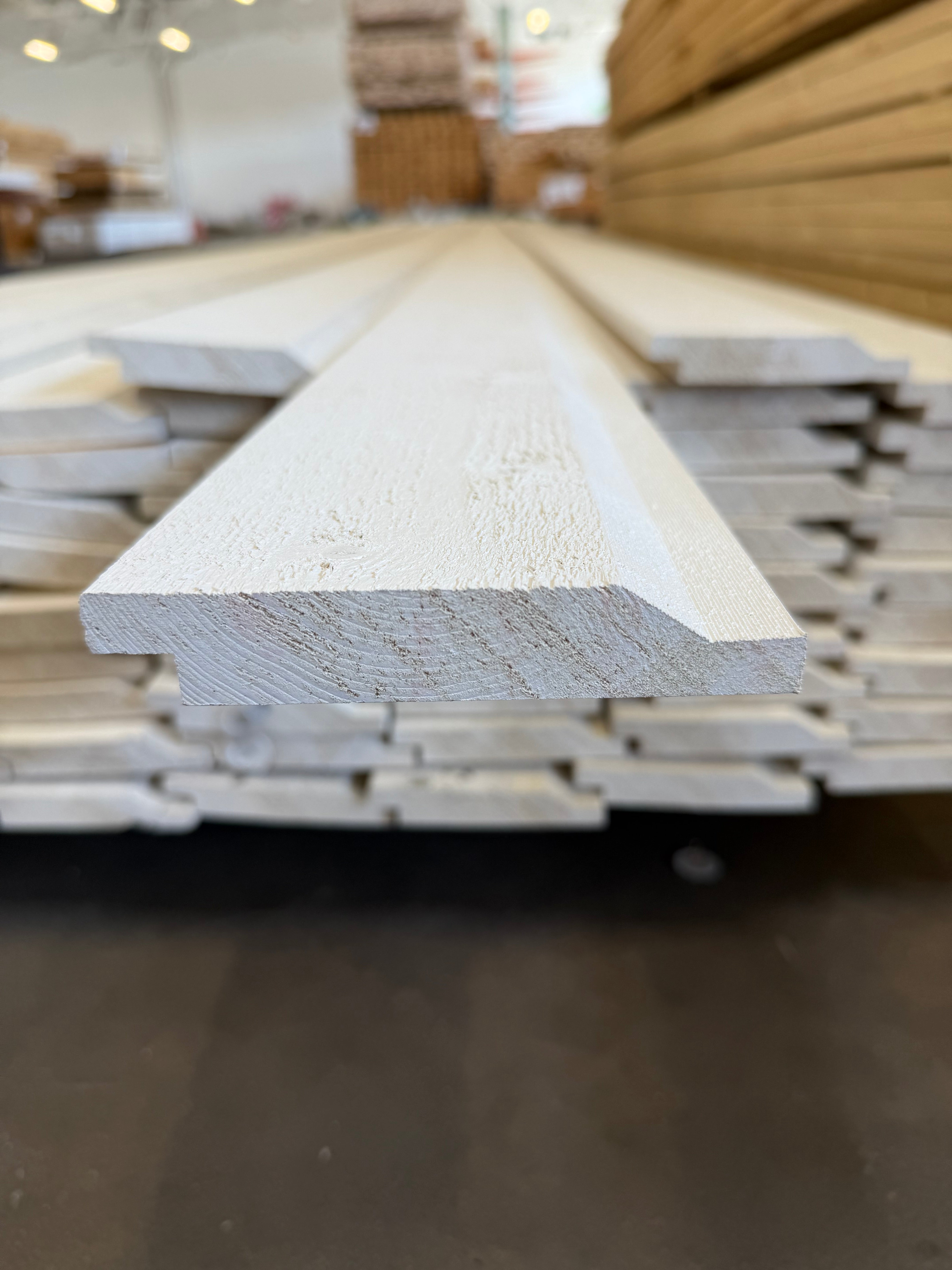 Paket Falsad Enkelfasspont 22x120 mm – 5,40 m – 86 st – Grund + Mellanstruken Vit
