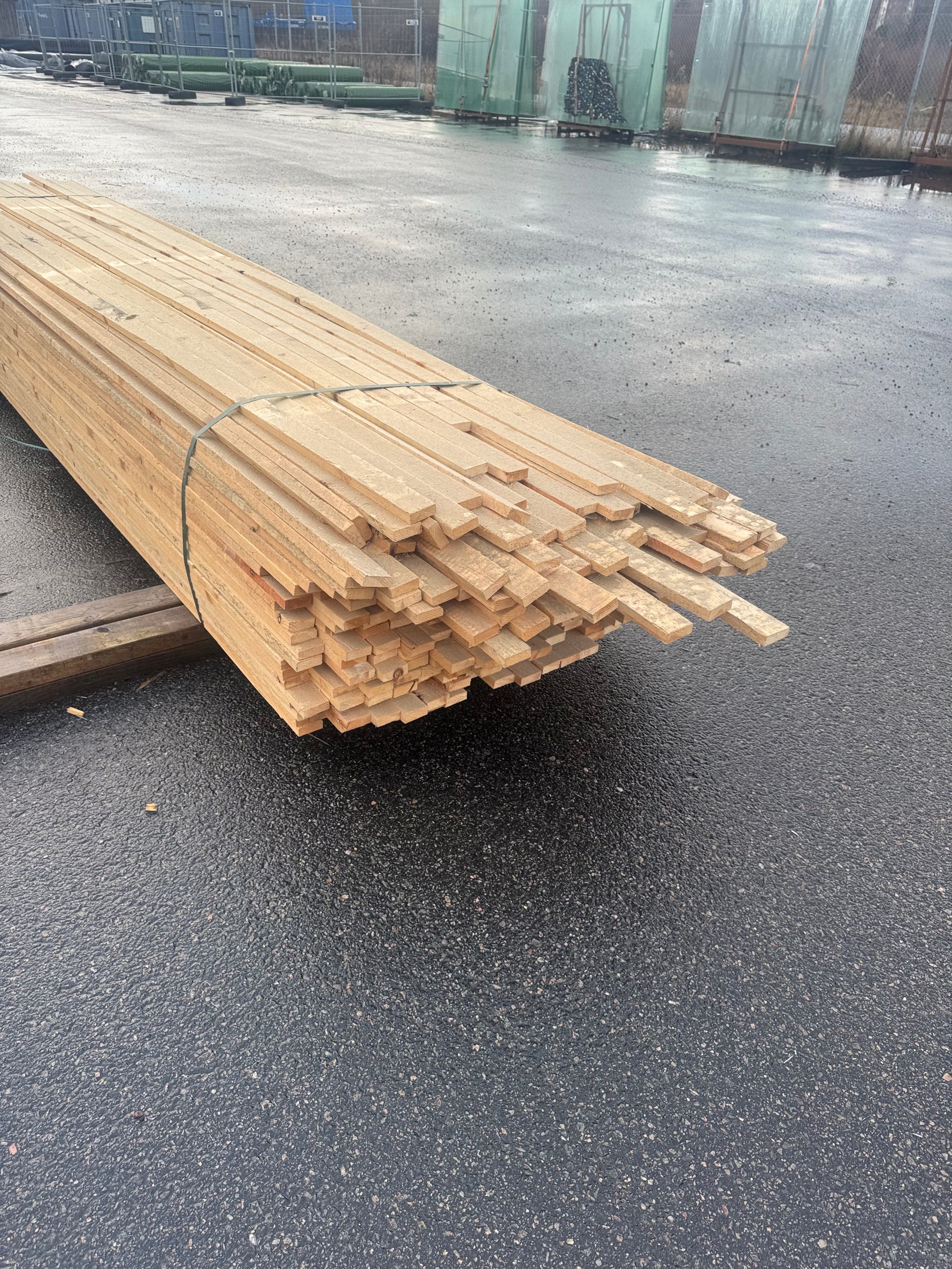 Paket Läkt 19x52 – 342 st (4,2–4,8 m, ohyvlade) - Spirec
