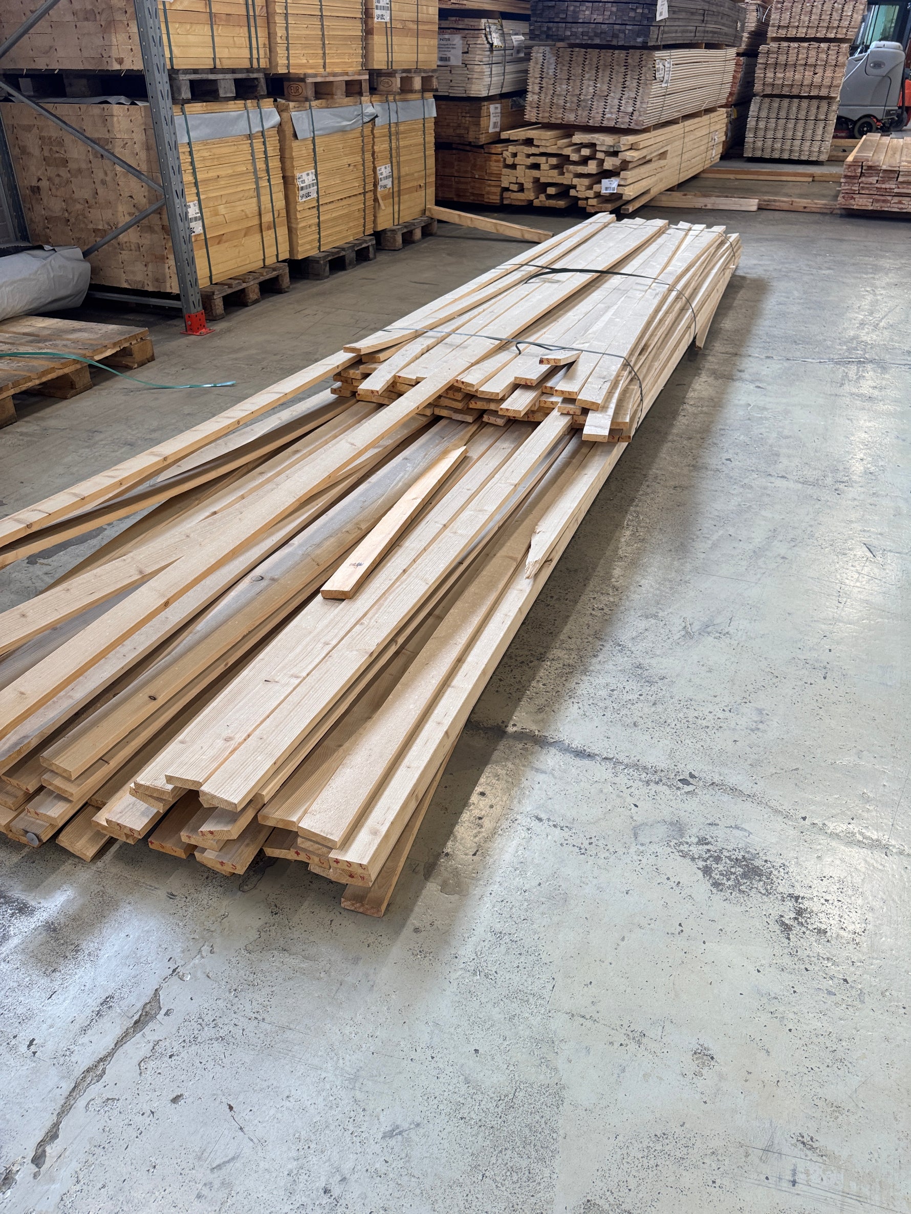 Paket Finsågad Panel 22x70mm – ca 130 st B-sortering
