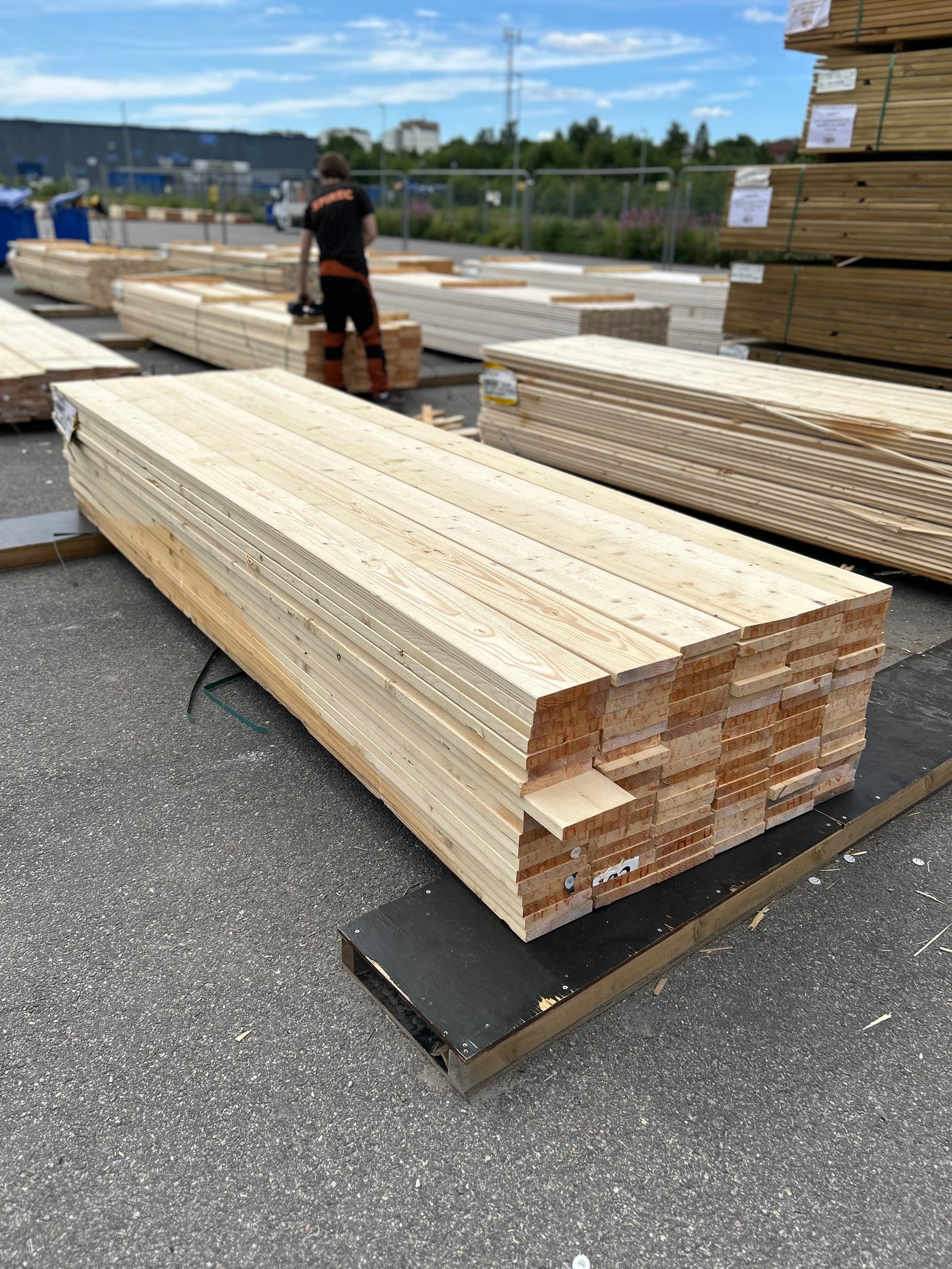 Paket Finsågade Brädor 28x170mm 3,30m 114st Obehandlade