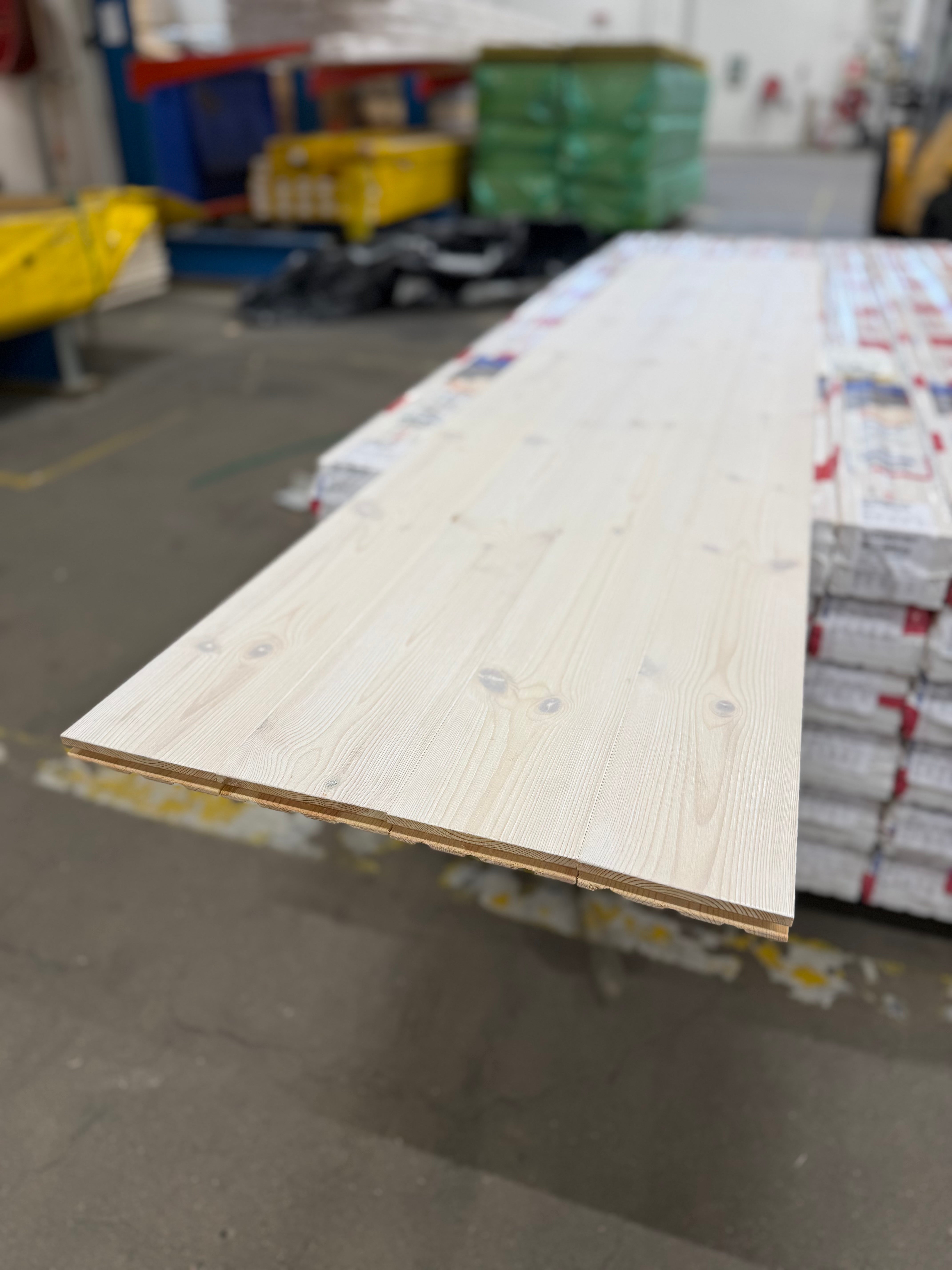 Moelven Furu Golv Snö 20x117mm - Per Bunt (4st 2,20m)