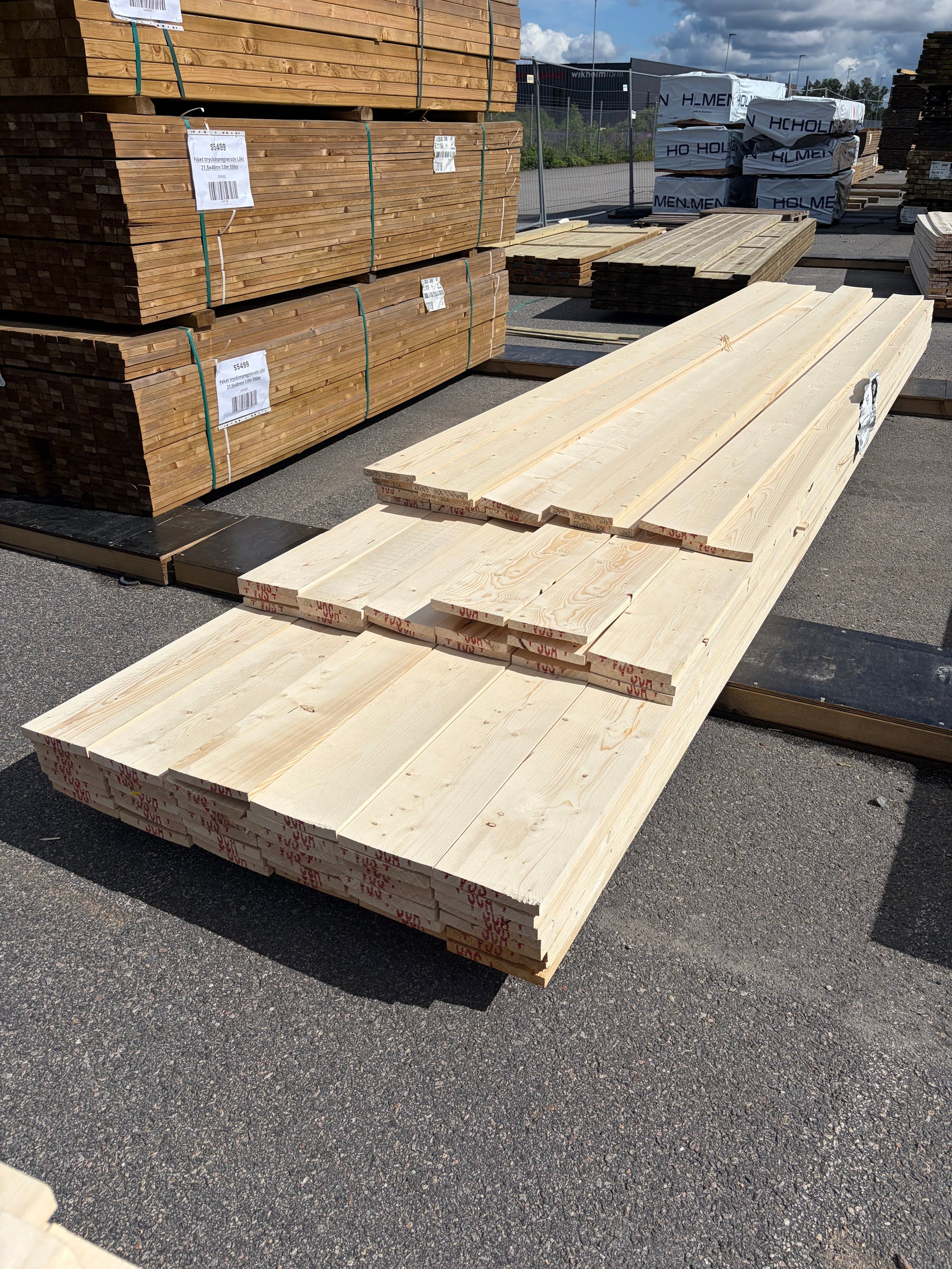 Paket Finsågade Brädor 22x170mm, 77st 4,20–5,40m (Andra sortering)