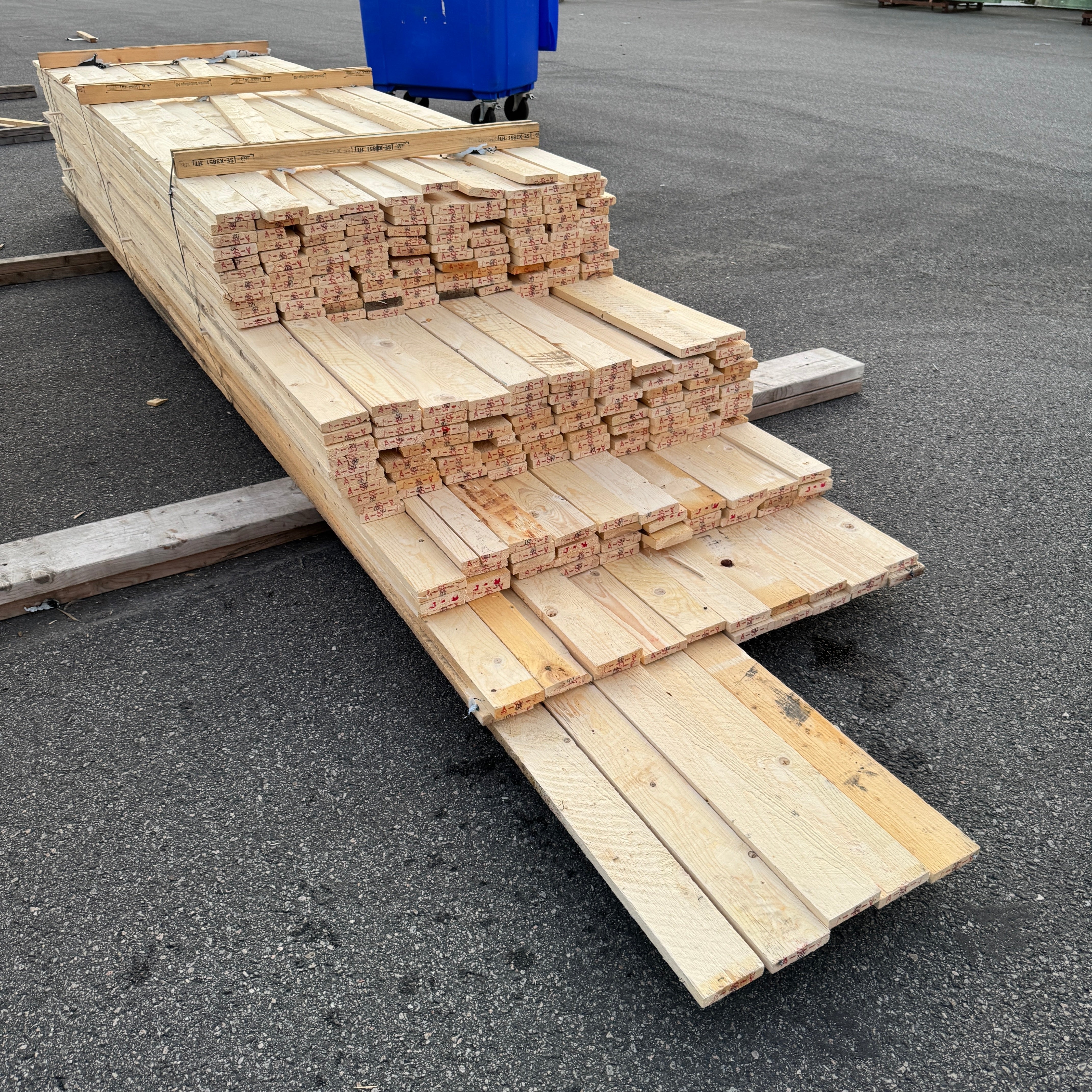 Paket Brädor 22x100mm Råsågad – 265 st (3,6–5,4 m, gran, obehandlad)