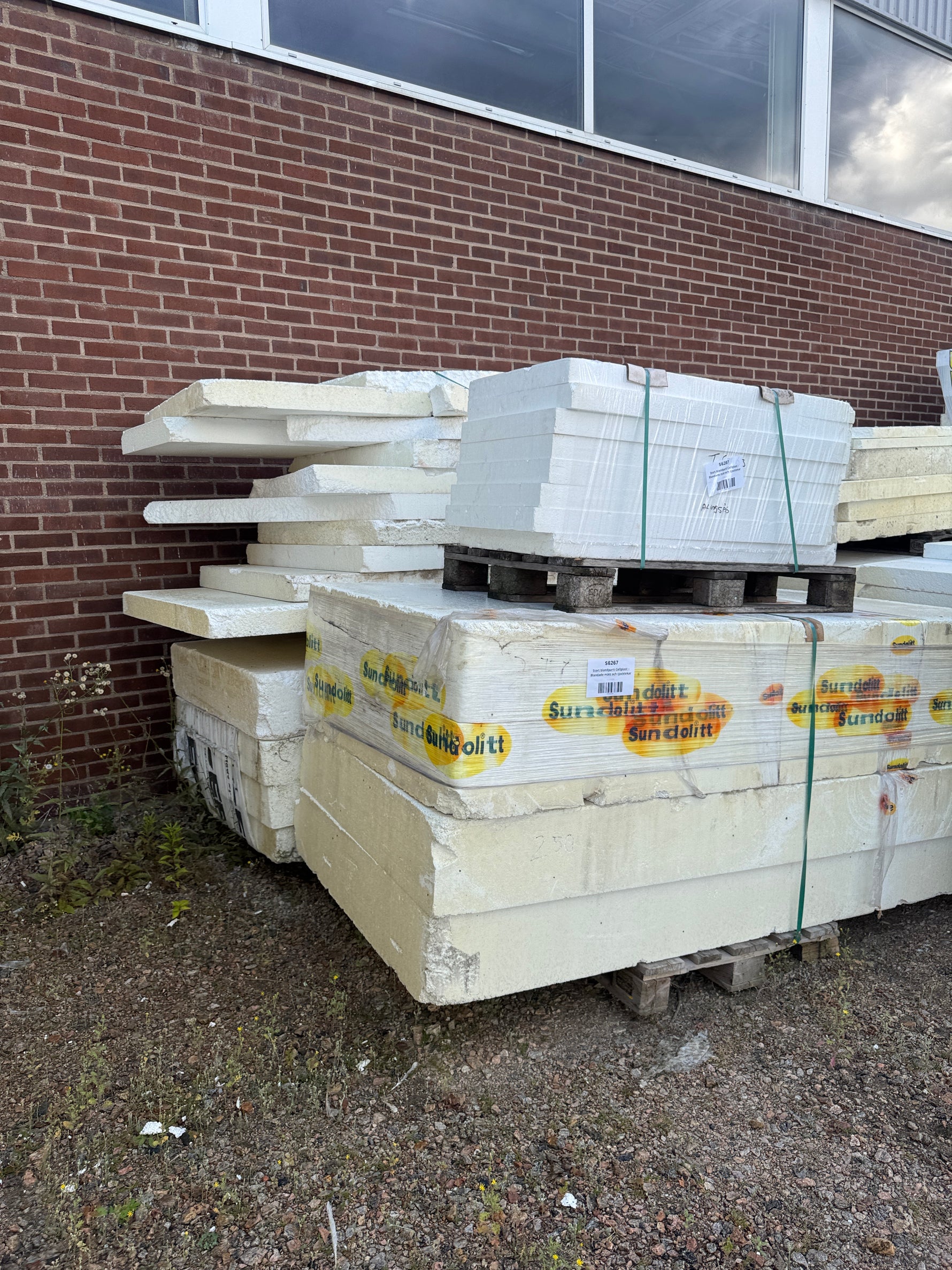Stort blandparti Cellplast – Blandade mått och tjocklekar