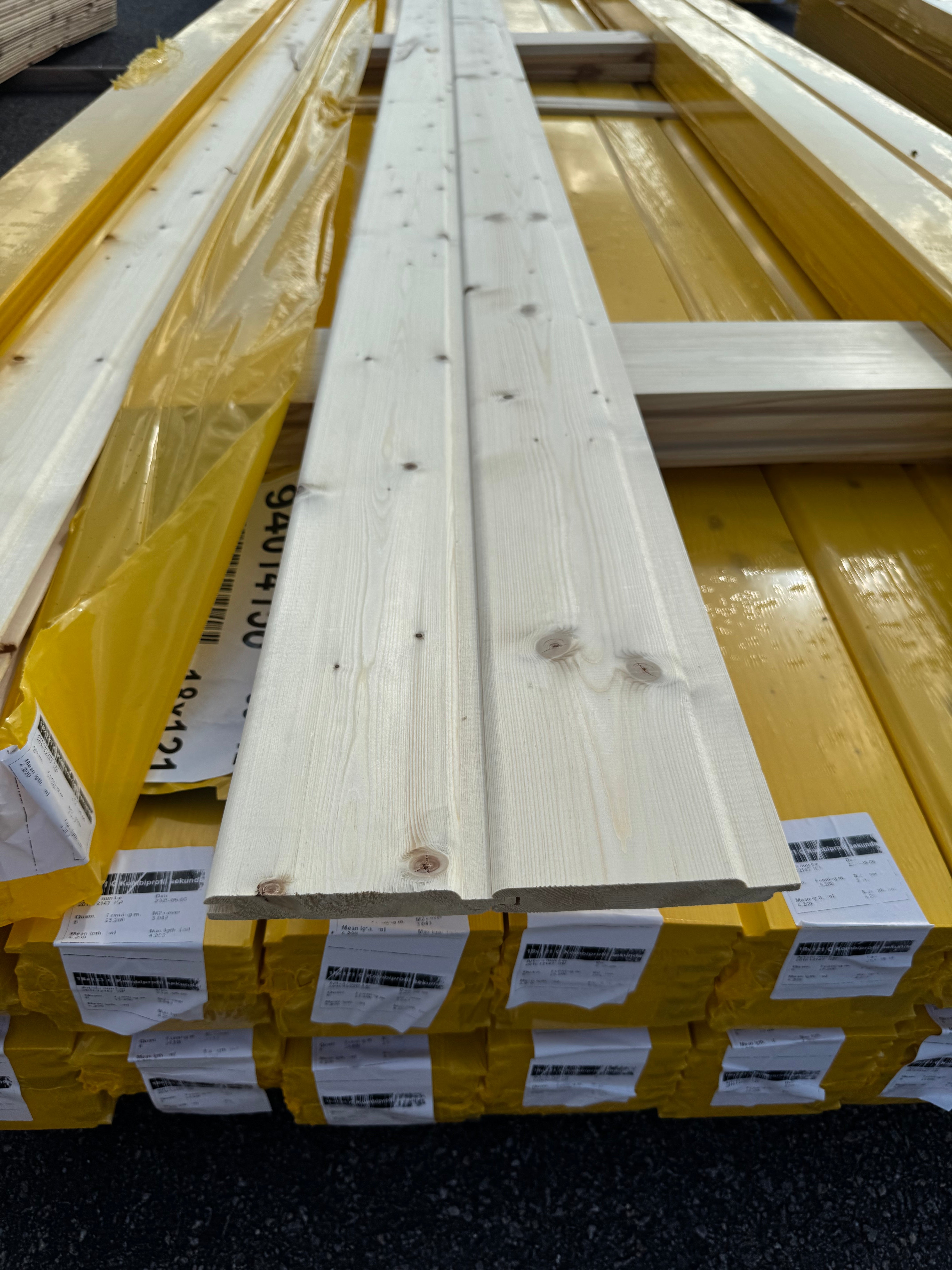 Paket Kombiprofil 18x121 Furu – Sekunda, Obehandlad