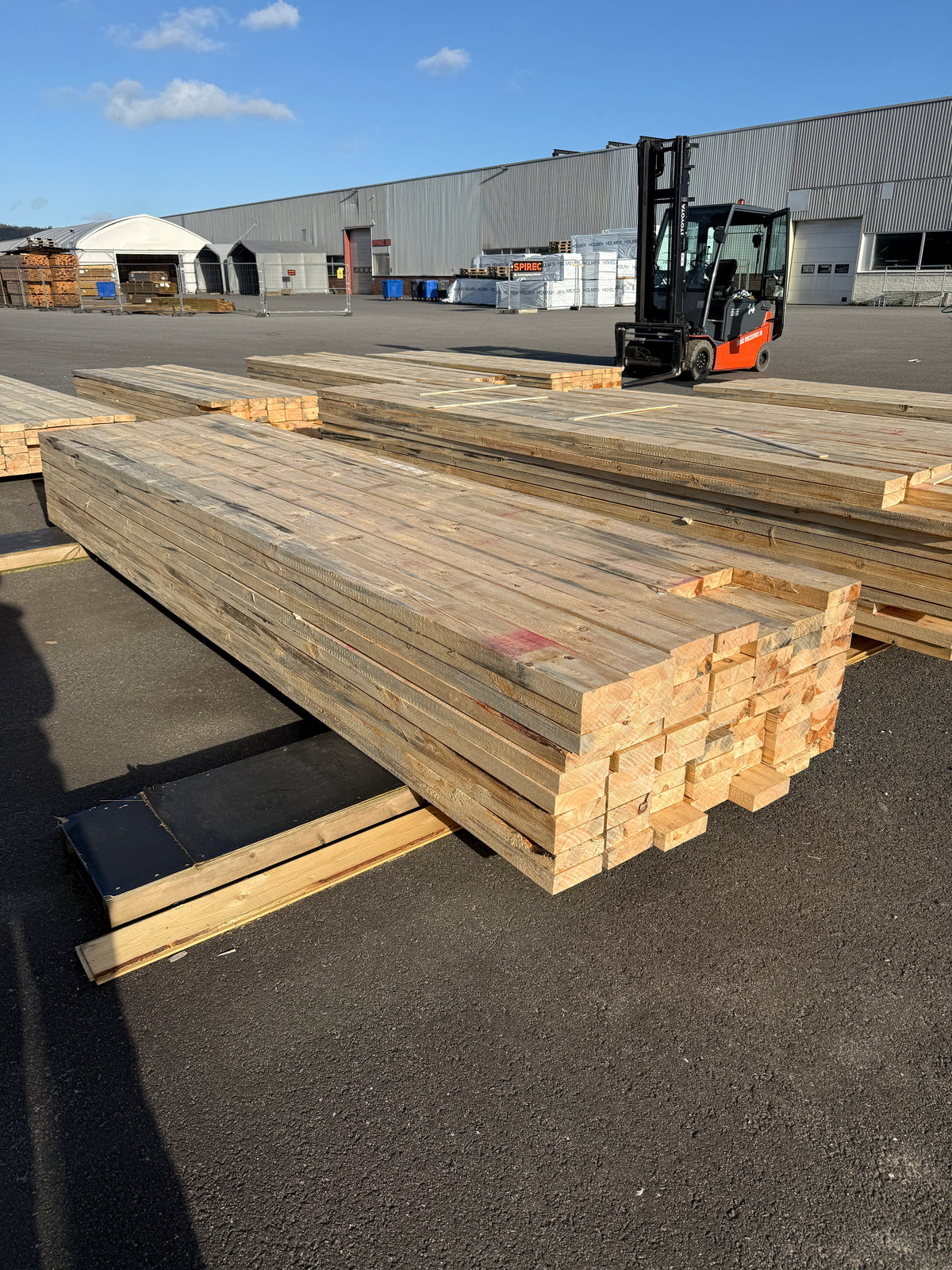 Paket Ohyvlade Reglar 47x150mm (3,90–4,20m) 70st- Fuktskadat