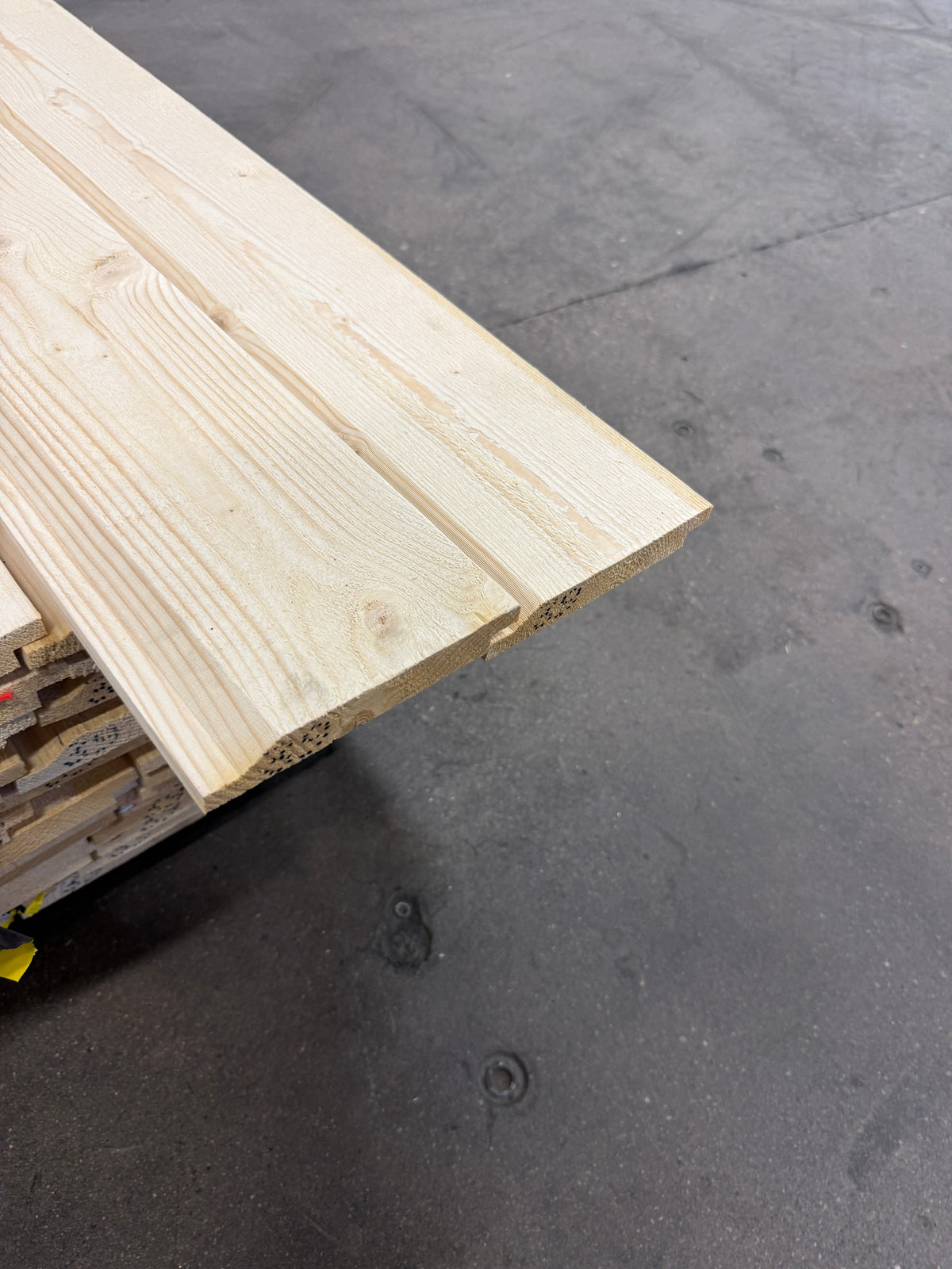 Paket Enkelfas Halvspont 22×145 mm – 3,90 m – 96 st Obehandlad