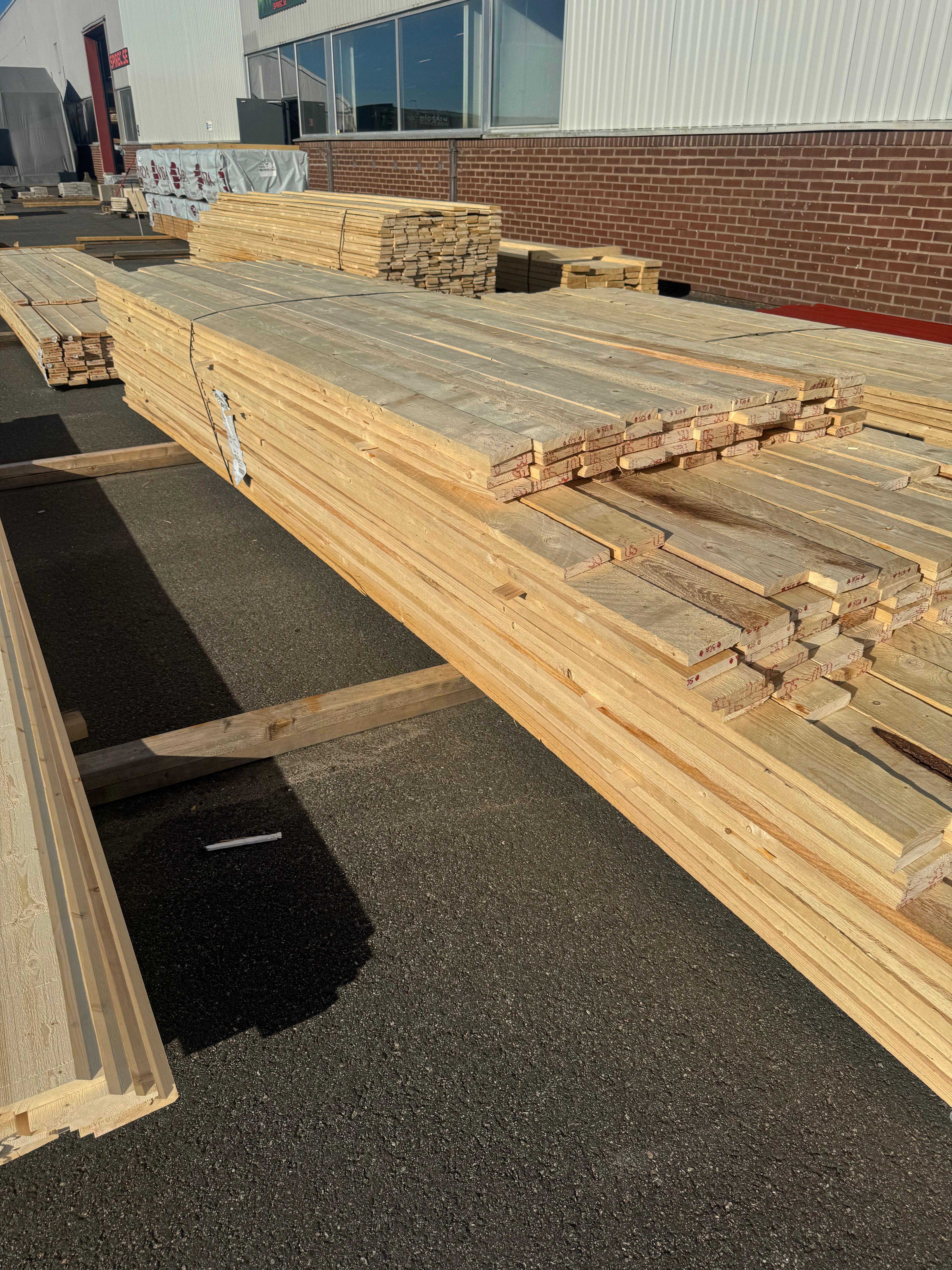 Paket Brädor 22x100 – 260st – Ohyvlade