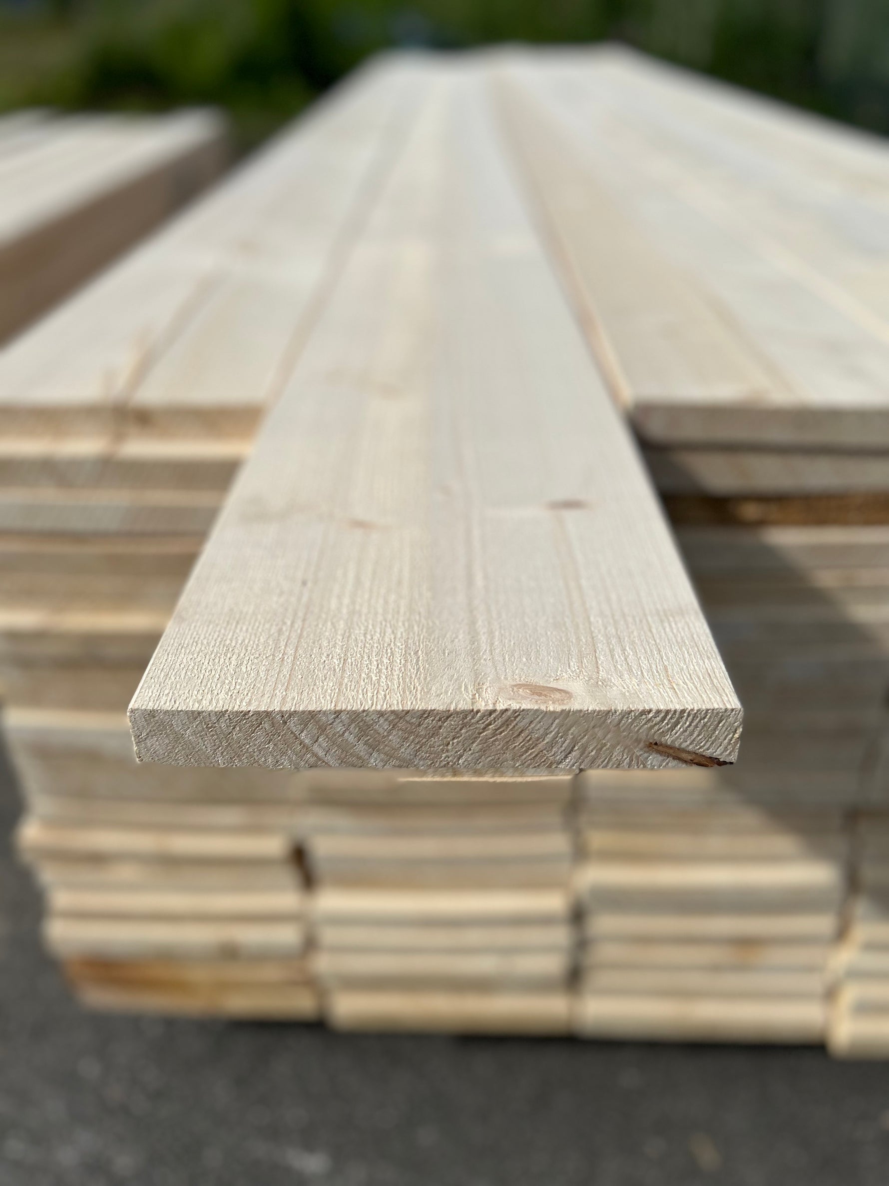 Paket Finsågade Brädor 28x220mm 4.50m 95st Obehandlade