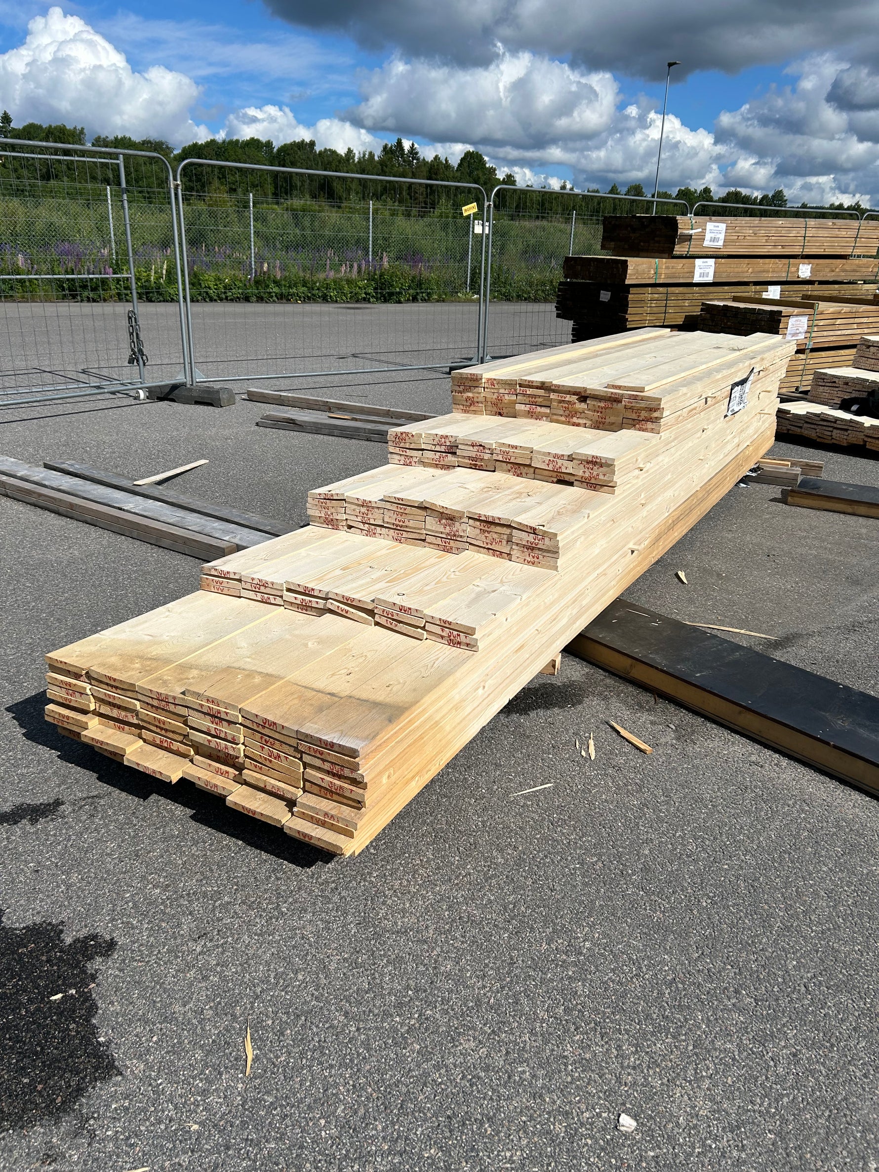Paket Finsågade Brädor 22x170mm, 200st 3,00–5,40m (Andra sortering)