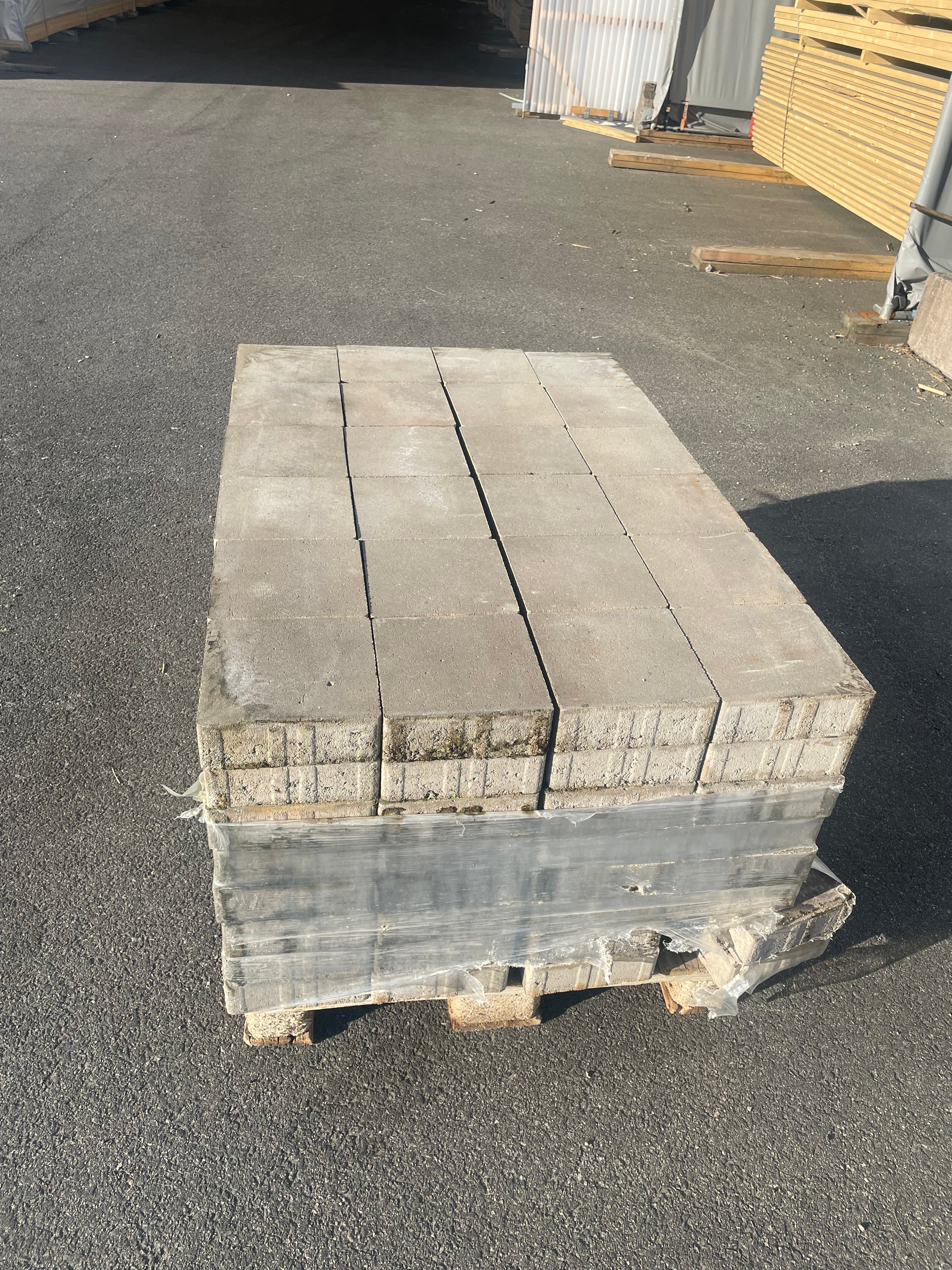 Betongplatta Scala 210x210x70 mm – Naturgrå (St Eriks)