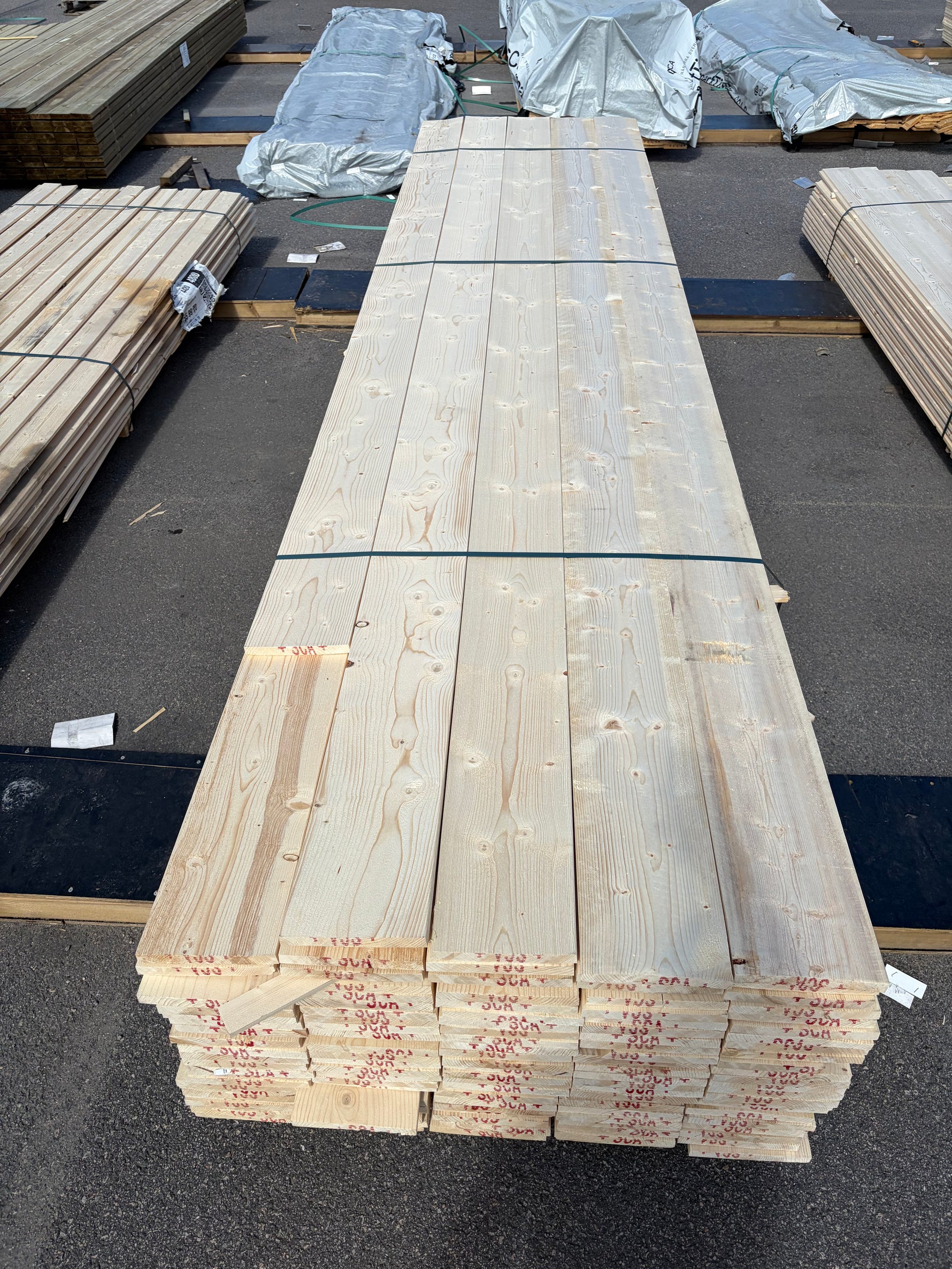 Paket Ytterpanel 22x195mm, 120st 3,60–4,20m (Andra sortering)