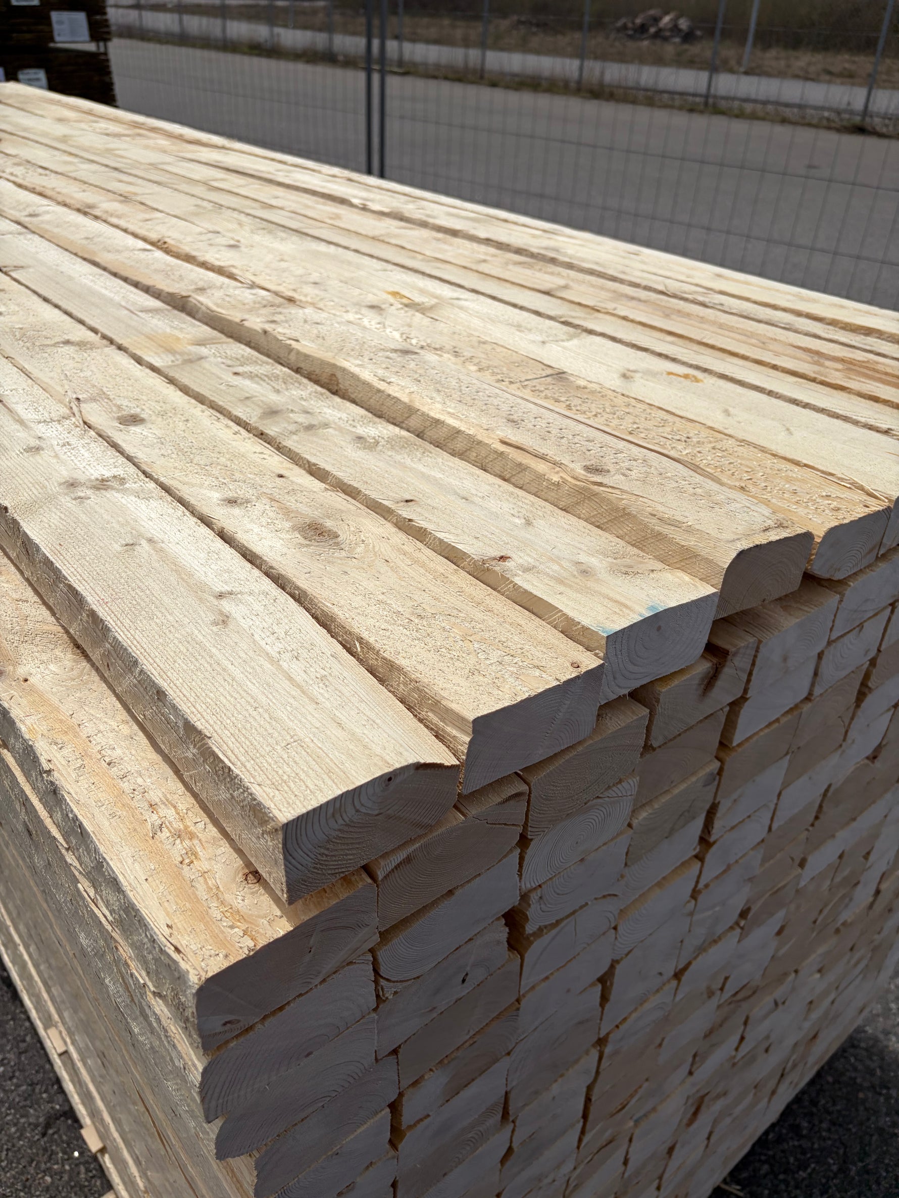 Paket Ohyvlade Reglar 45x90mm, 287st (2,7–3,9m)