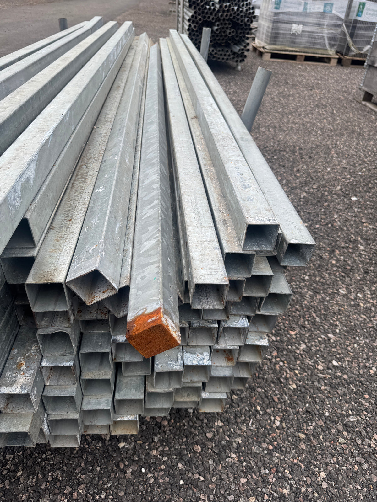 Pall Galvade Fyrkantsrör 50x50mm – 2,76m – 96st