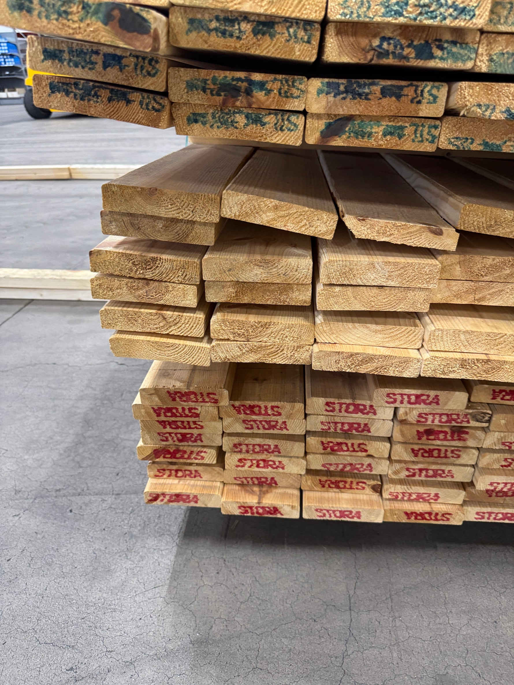3 paket Trall 28x120mm 4,20m – 200 st Felhyvlad