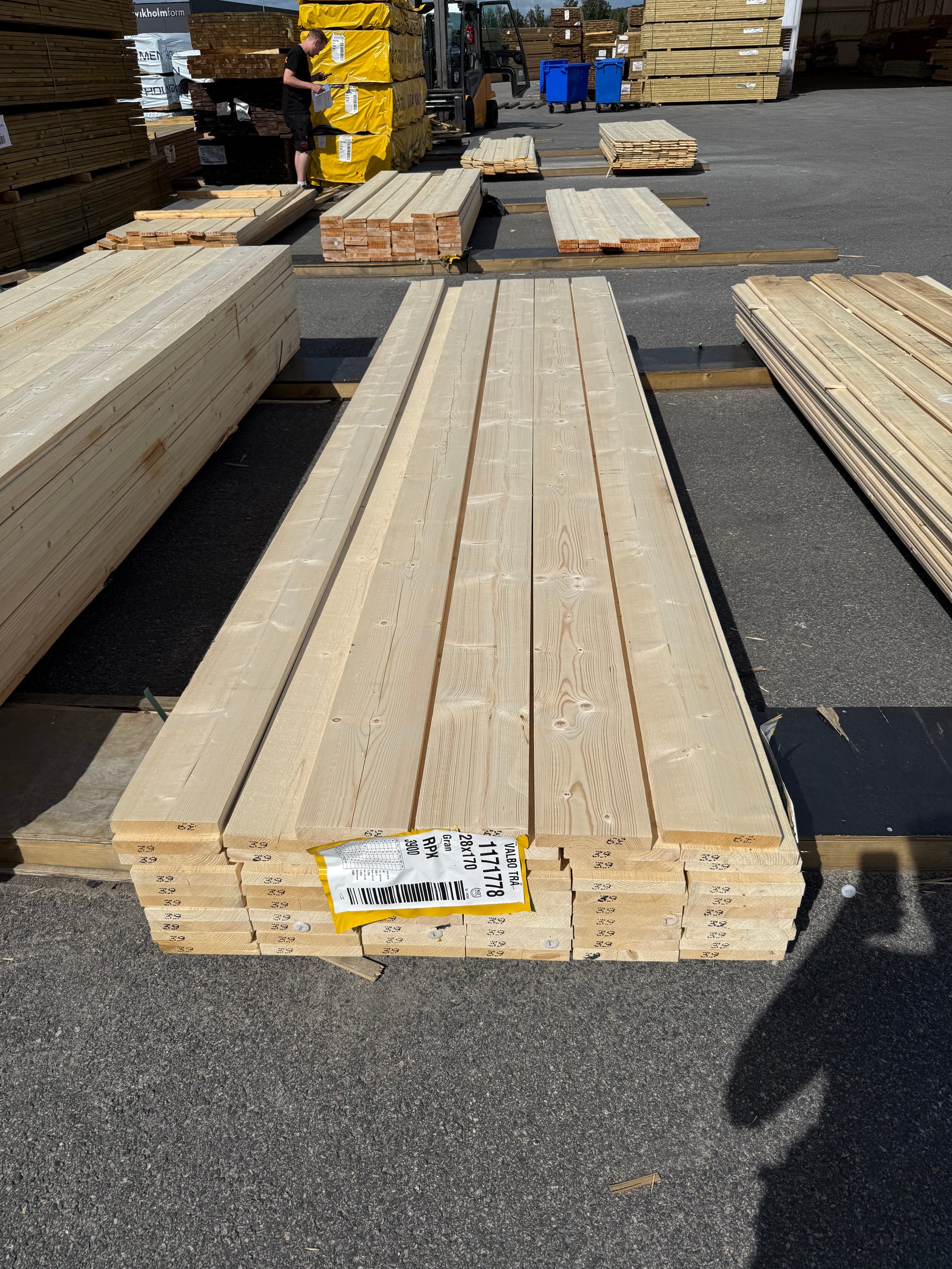 Paket Finsågade Brädor 28x170mm, 59st 3,90m