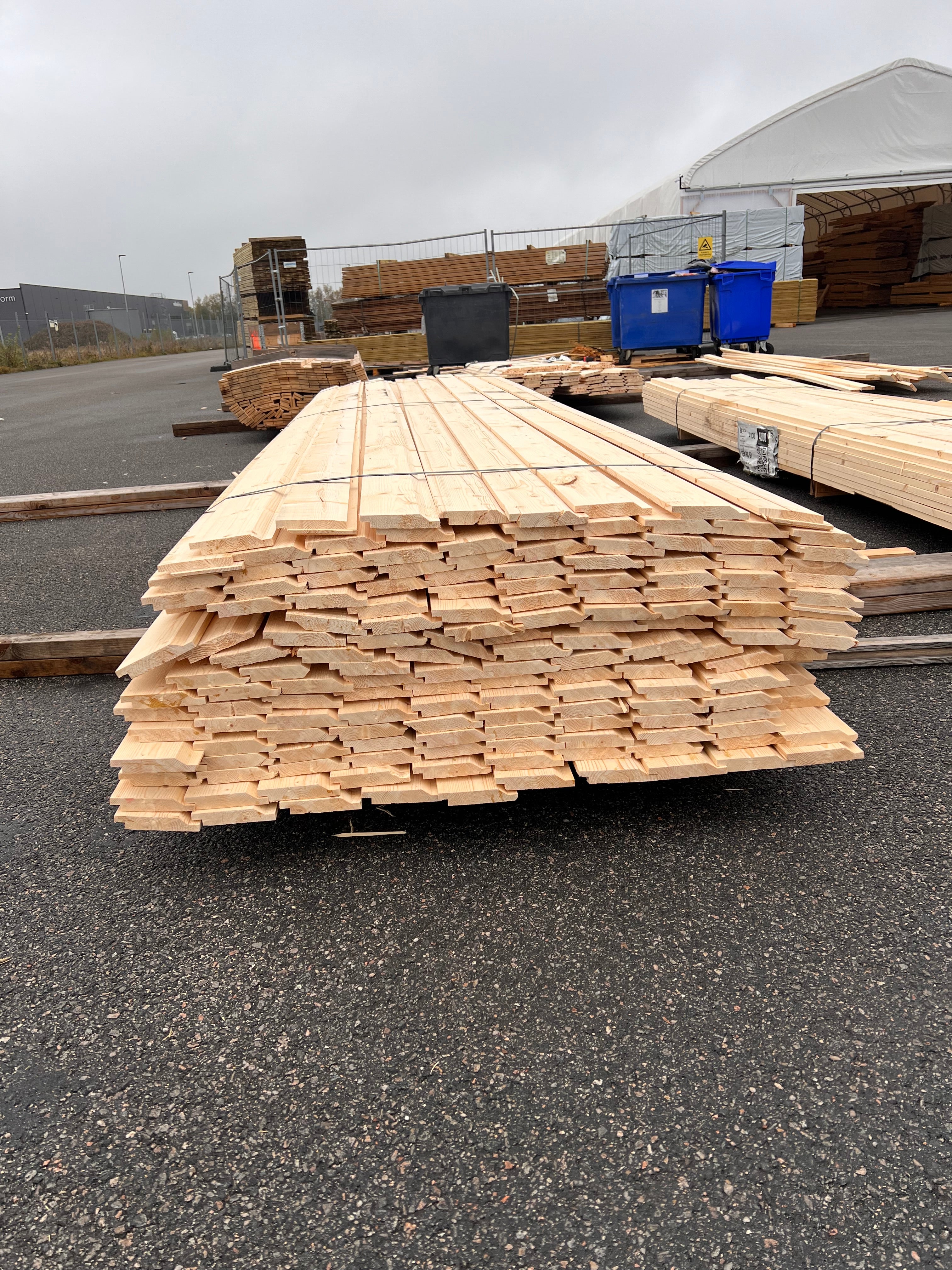 Paket Ytterpanel Enkelfas 22x120mm 160 st 4,2-4,80m (B-Sortering)