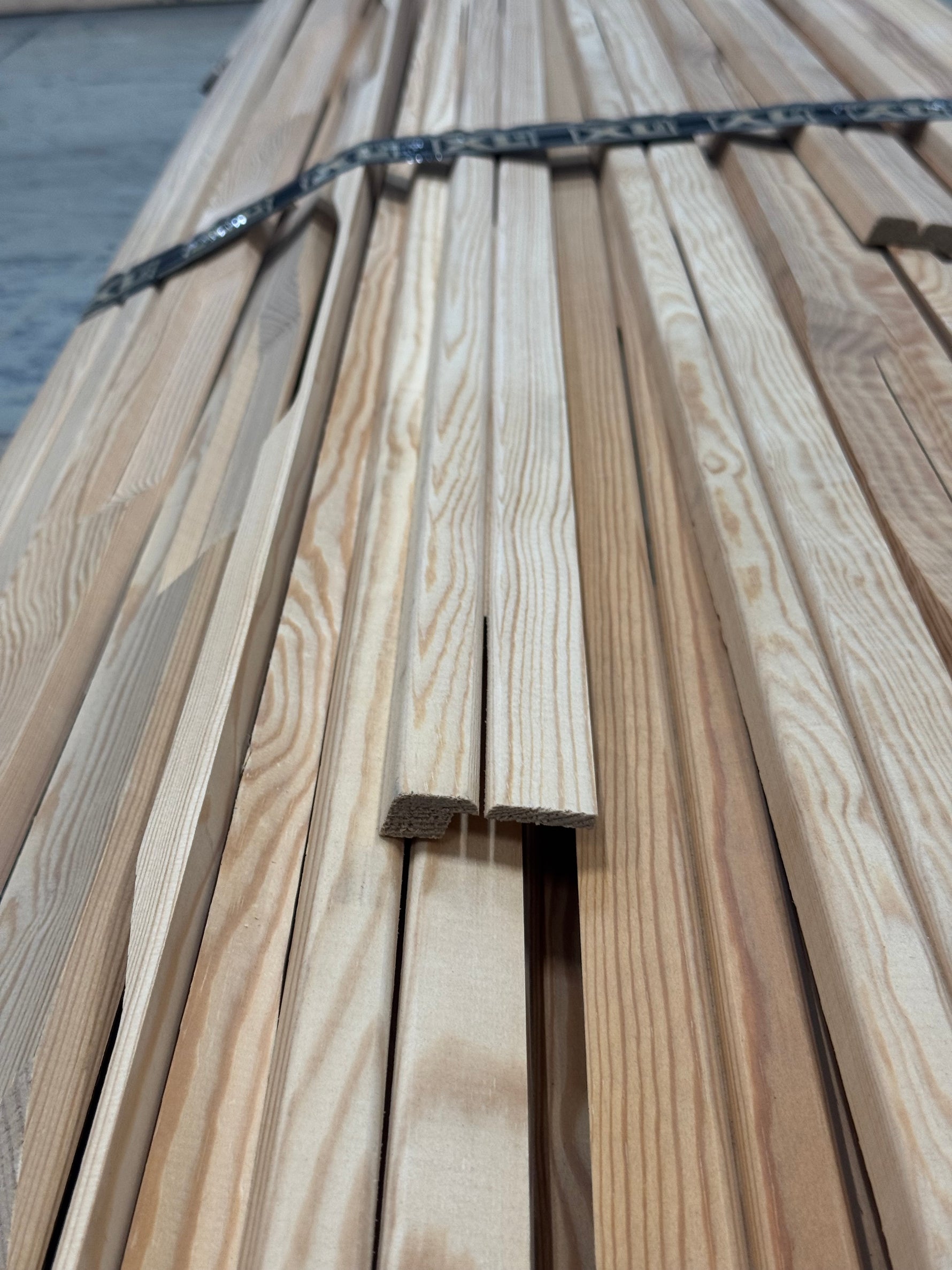 Paket Ventilerad Sockel 15x56mm – ca 301 lpm Furu Obehandlad