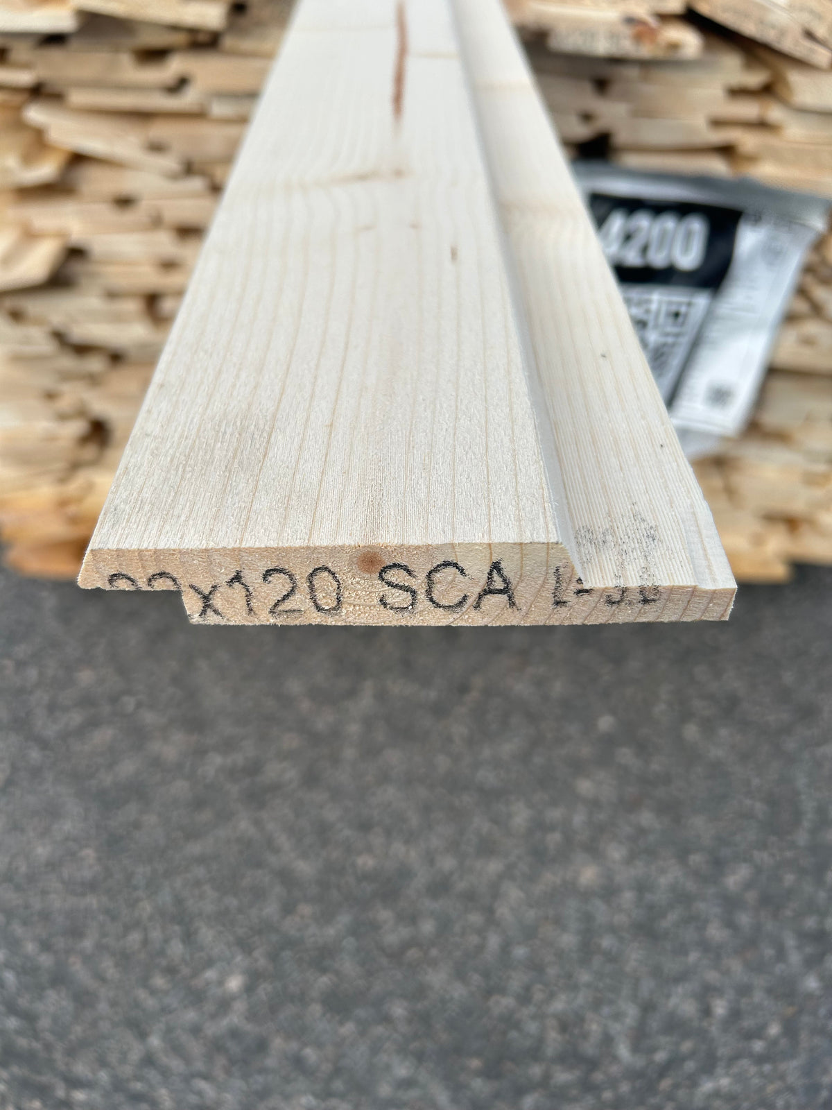 Paket Spårpanel 22x120 mm – 3,60–4,20 m (Andra sortering)