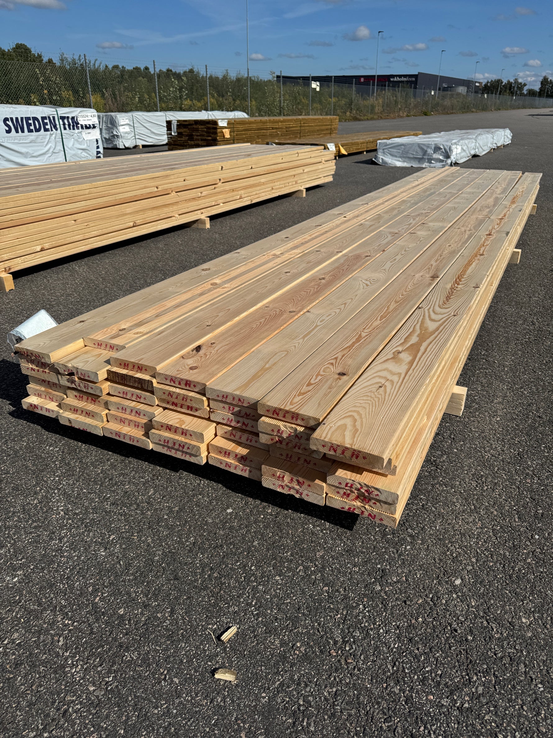 Paket Rillad 28x145 – 42st – 4.80 m – ANDRASORTERING