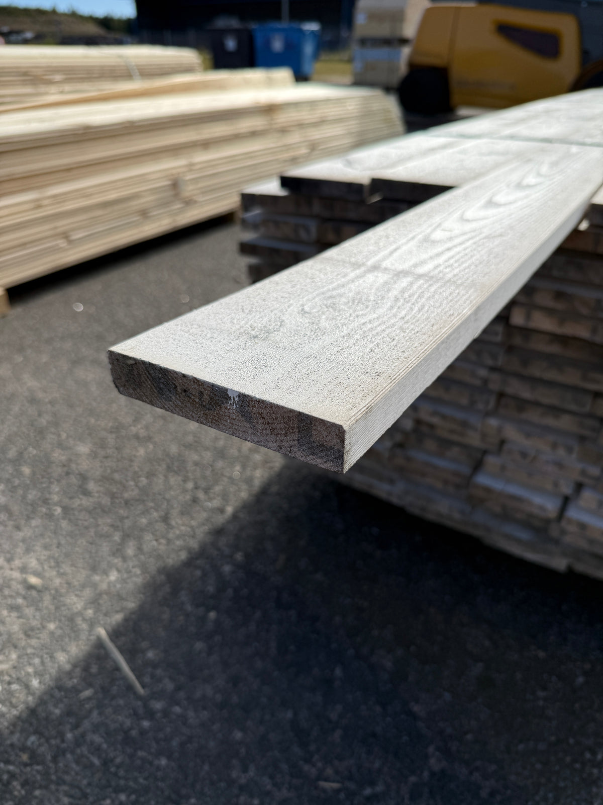 Paket Finsågade Brädor 22x120mm 3,00m 143st Grundmålade