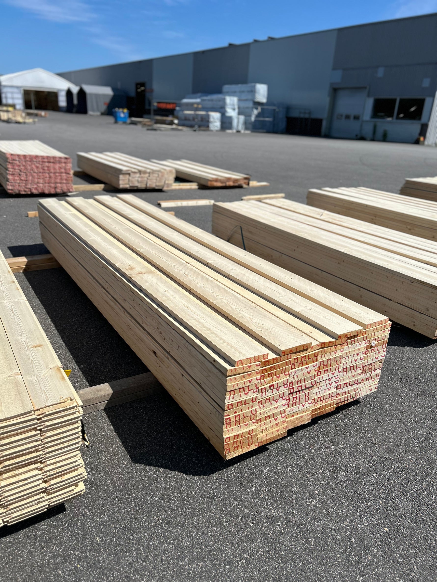 Paket Finsågade Brädor 28x170mm 88st 3.60m Obehandlade