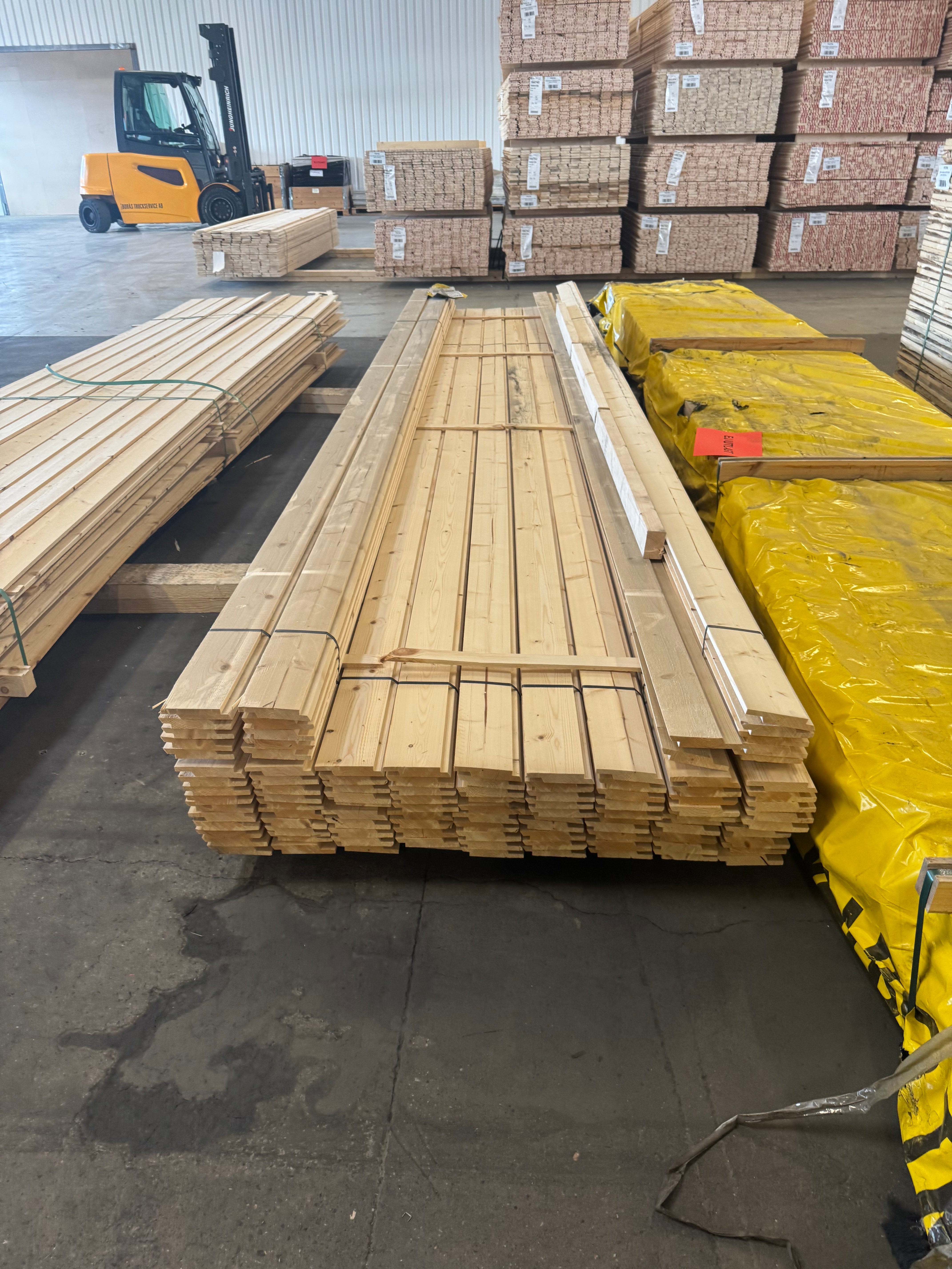 Paket Ytterpanel Falspanel med droppkant 22x120 4,8m