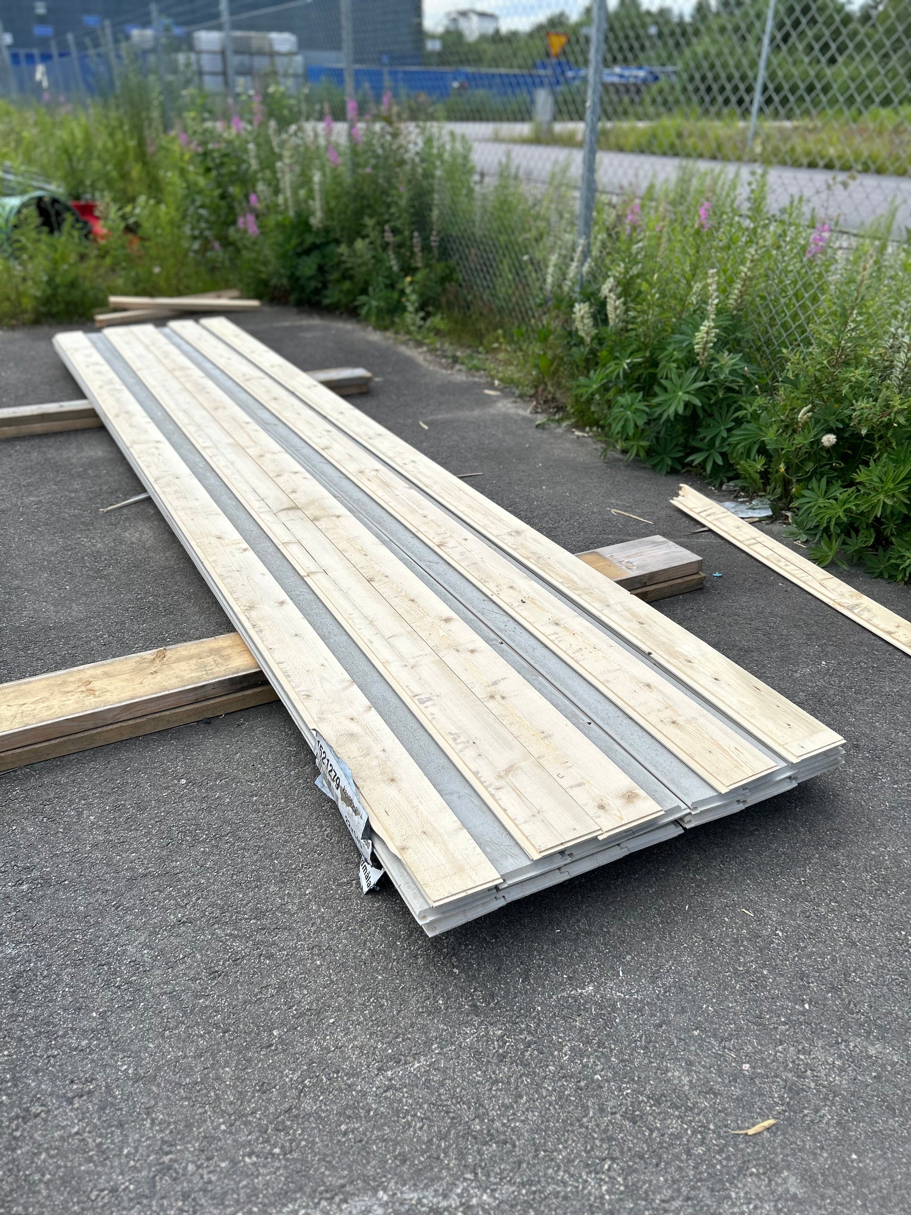 Paket Dubbelfas Halvspont Ändspont 22x145mm 4,80m 19st Grundmålad