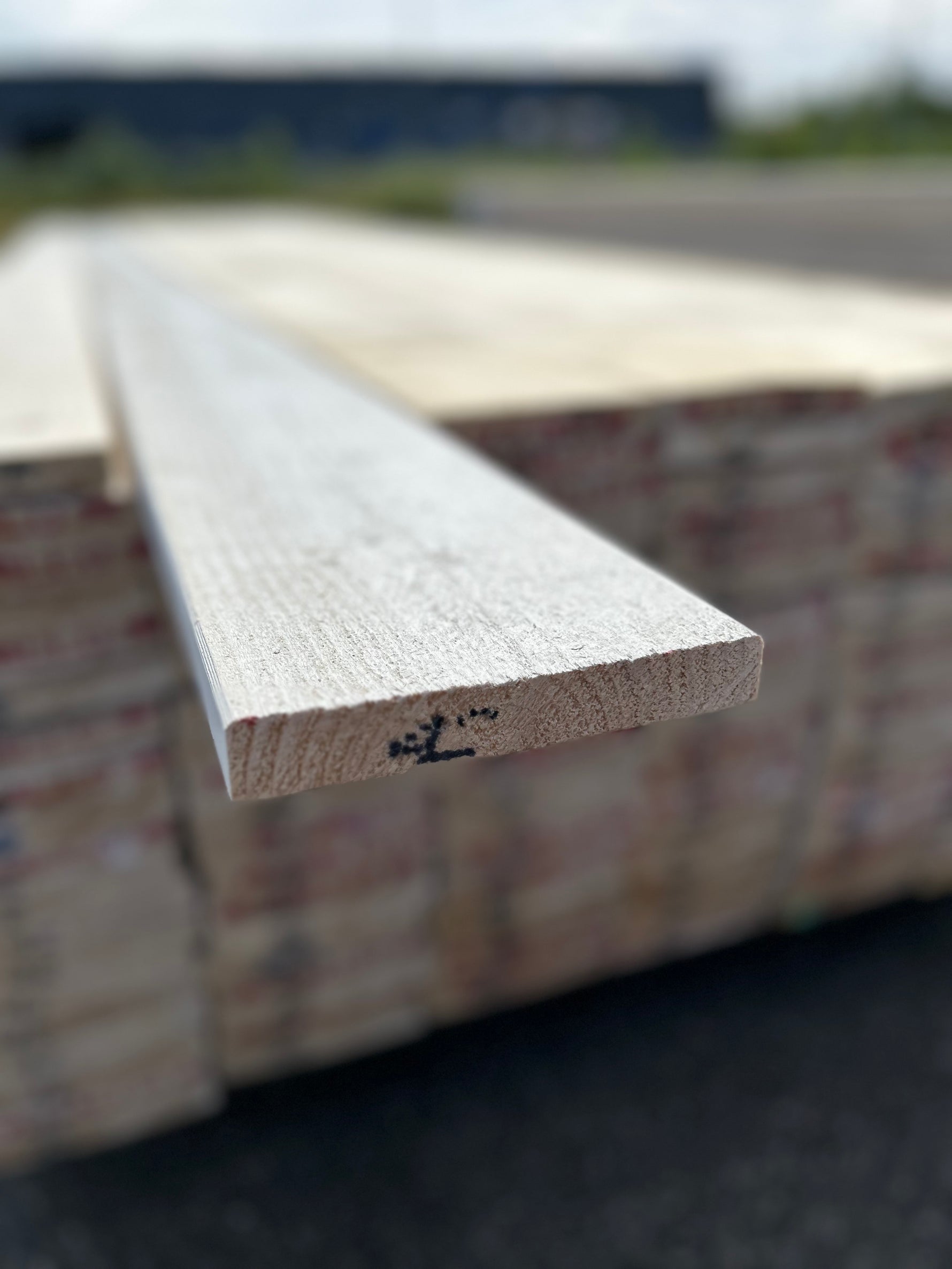 Paket Finsågade Brädor 22x145mm 4,20m 133st Grundmålade