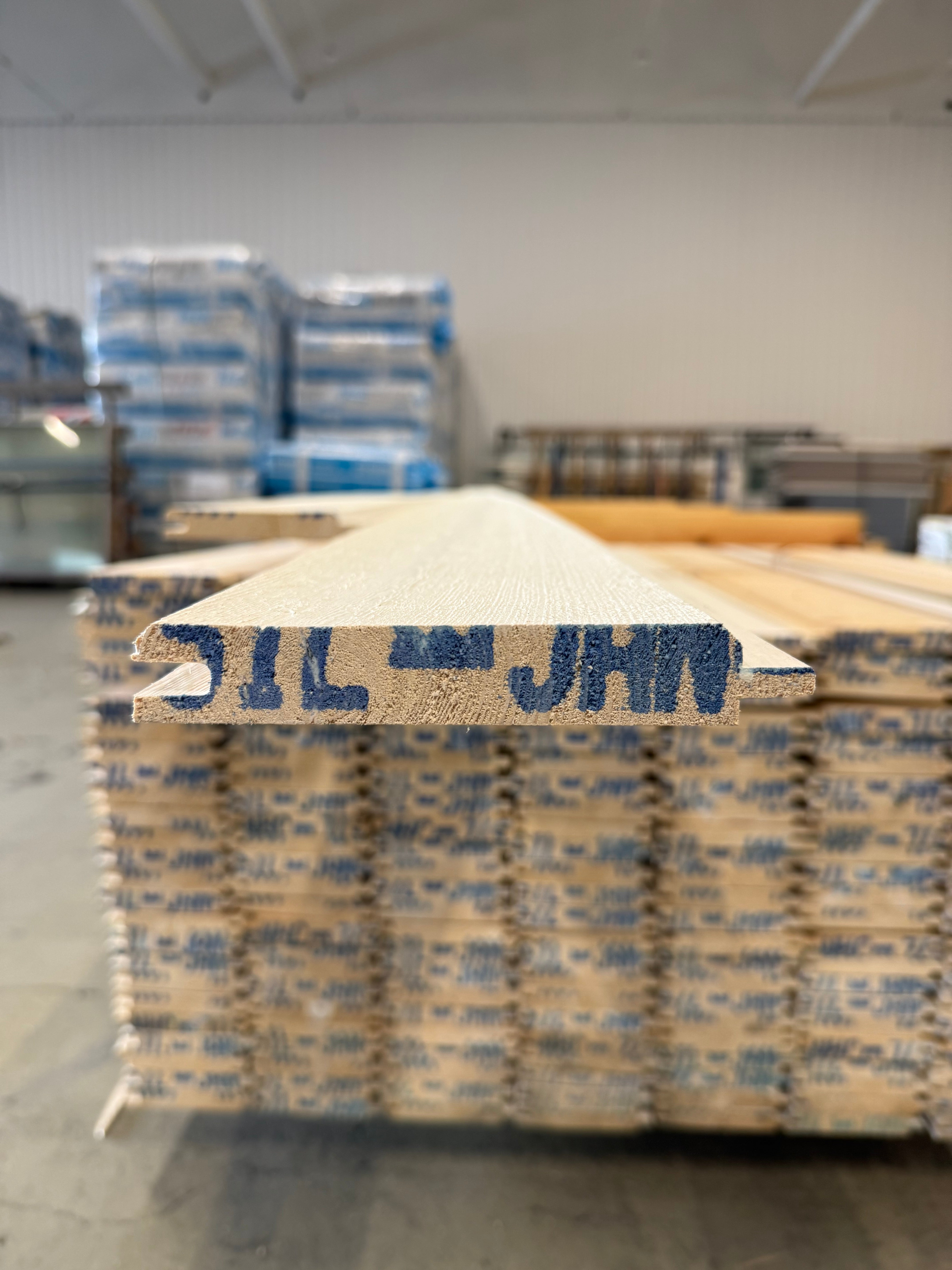 Ytterpanel Dubbelfasspont 22x145mm 3.60m – Grundmålad Vit Gran