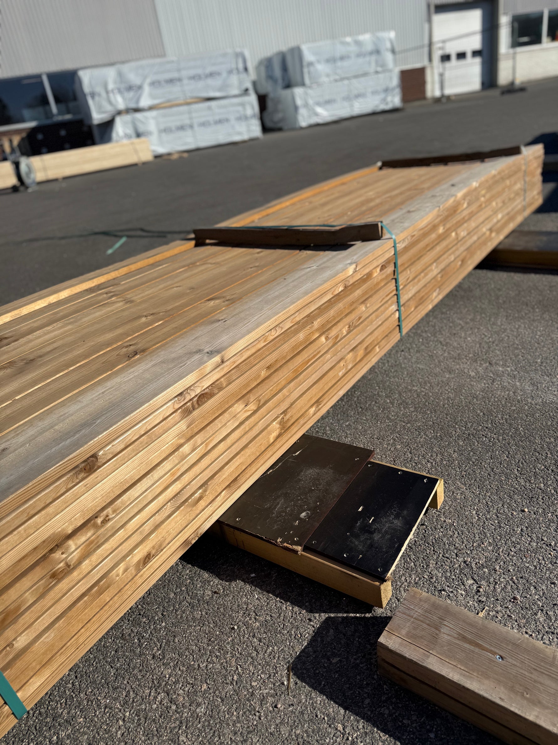 Paket Brunimpregnerad Trall 28x120mm, 108st 4,80m - Spirec