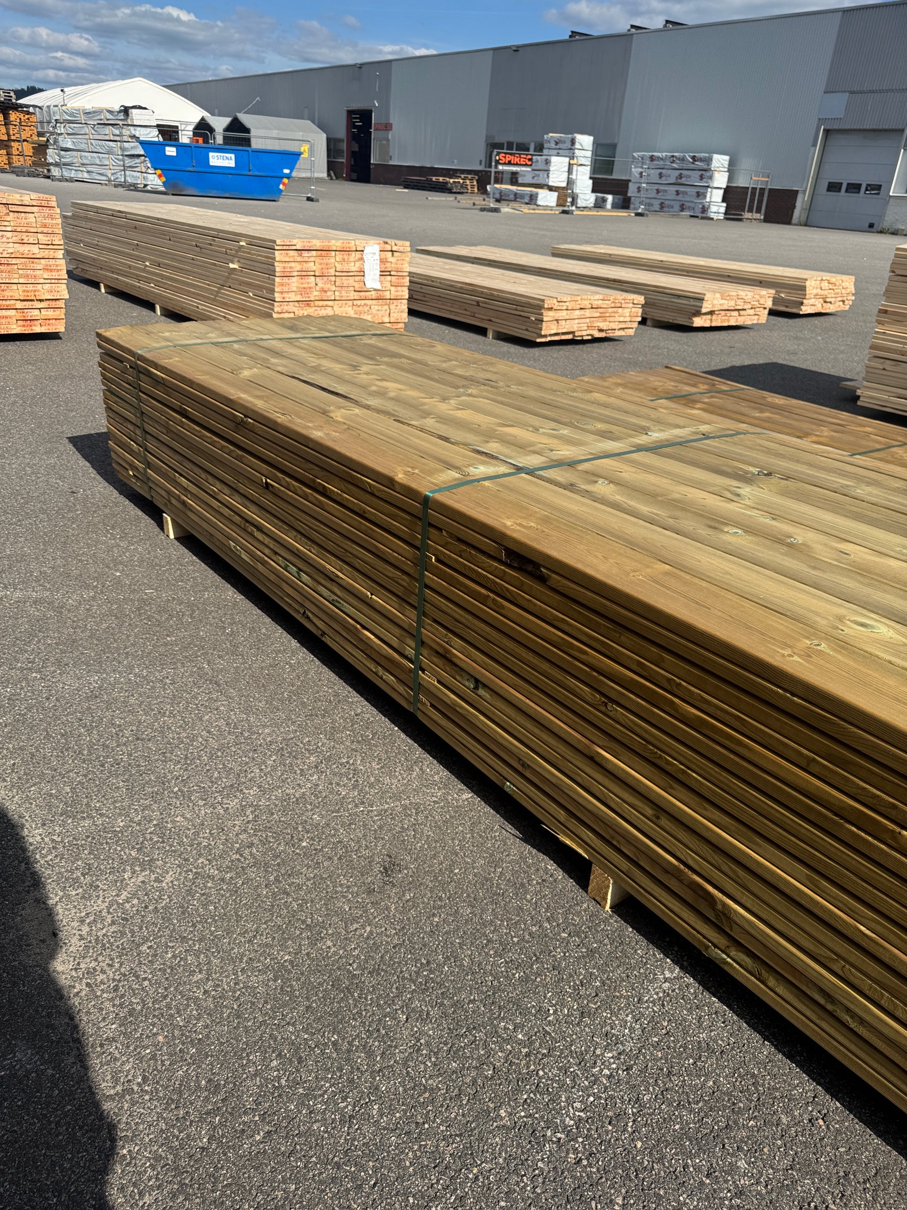 Paket Slät Trall 28x120 – 144st – 4.80 m – NTR AB – ANDRASORTERING