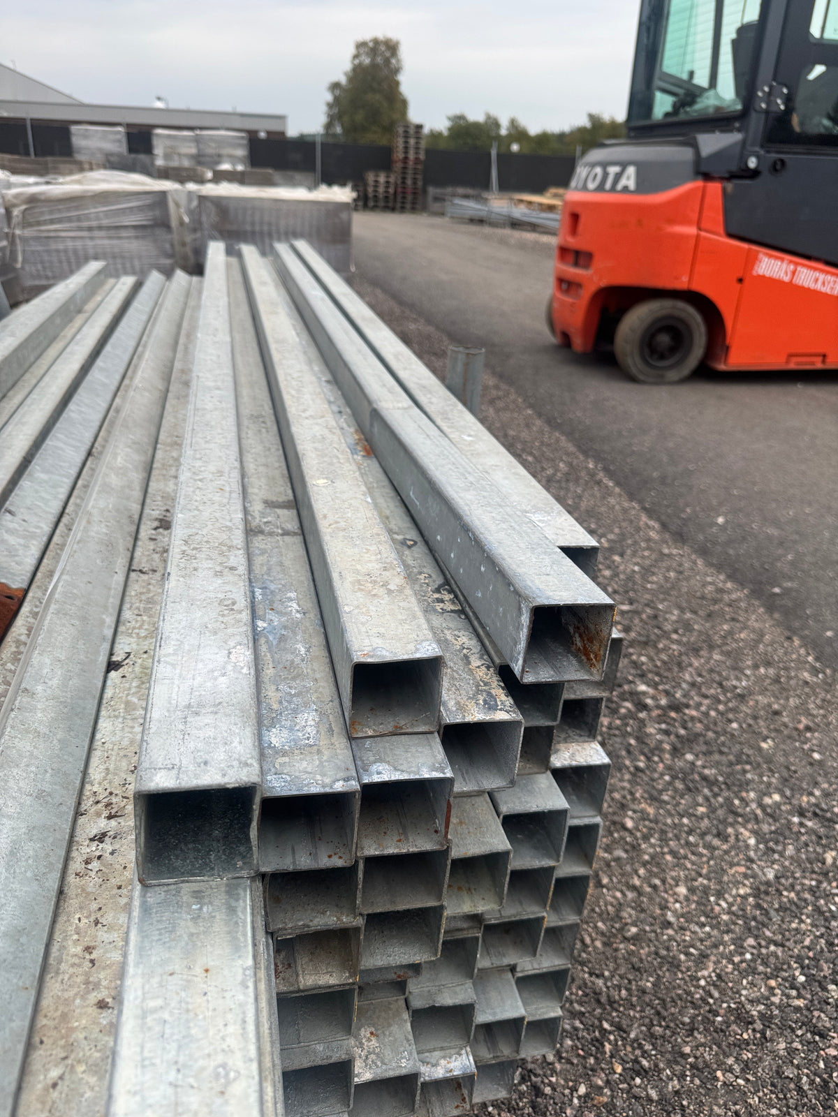 Pall Galvade Fyrkantsrör 50x50mm – 2,76m – 96st