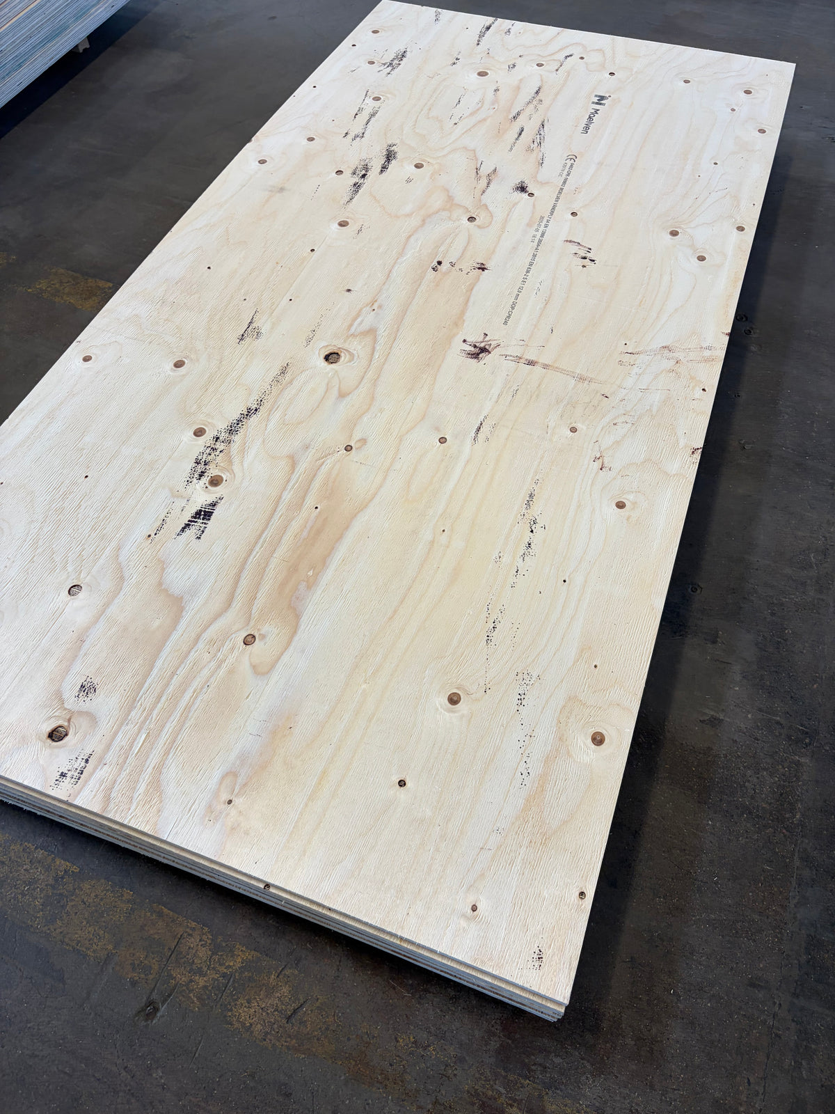 Paket Konstruktionsplywood 12×1200×2400 mm – 12 st
