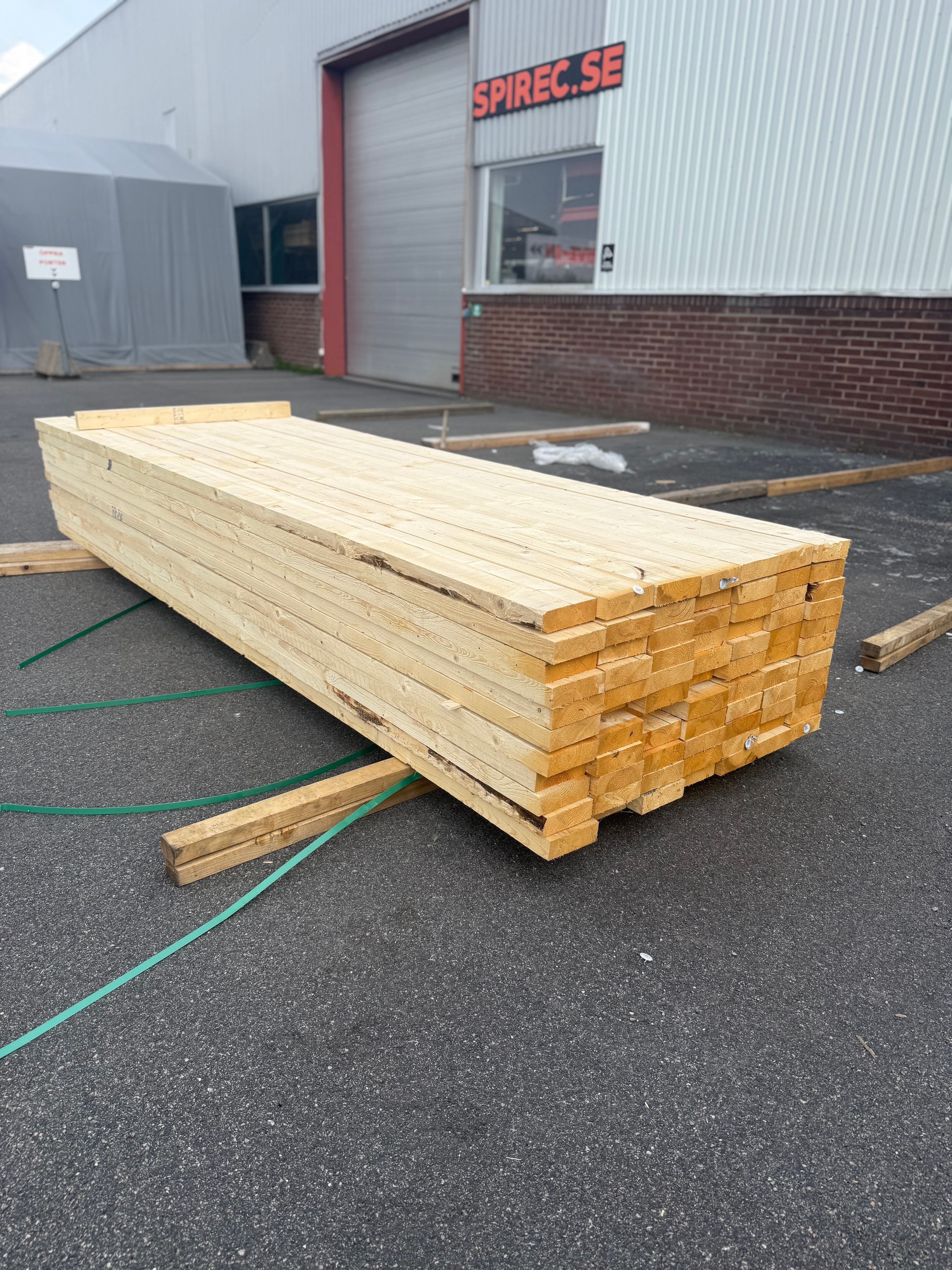 Paket ohyvlade Reglar 47x150mm- 3.60m 77st