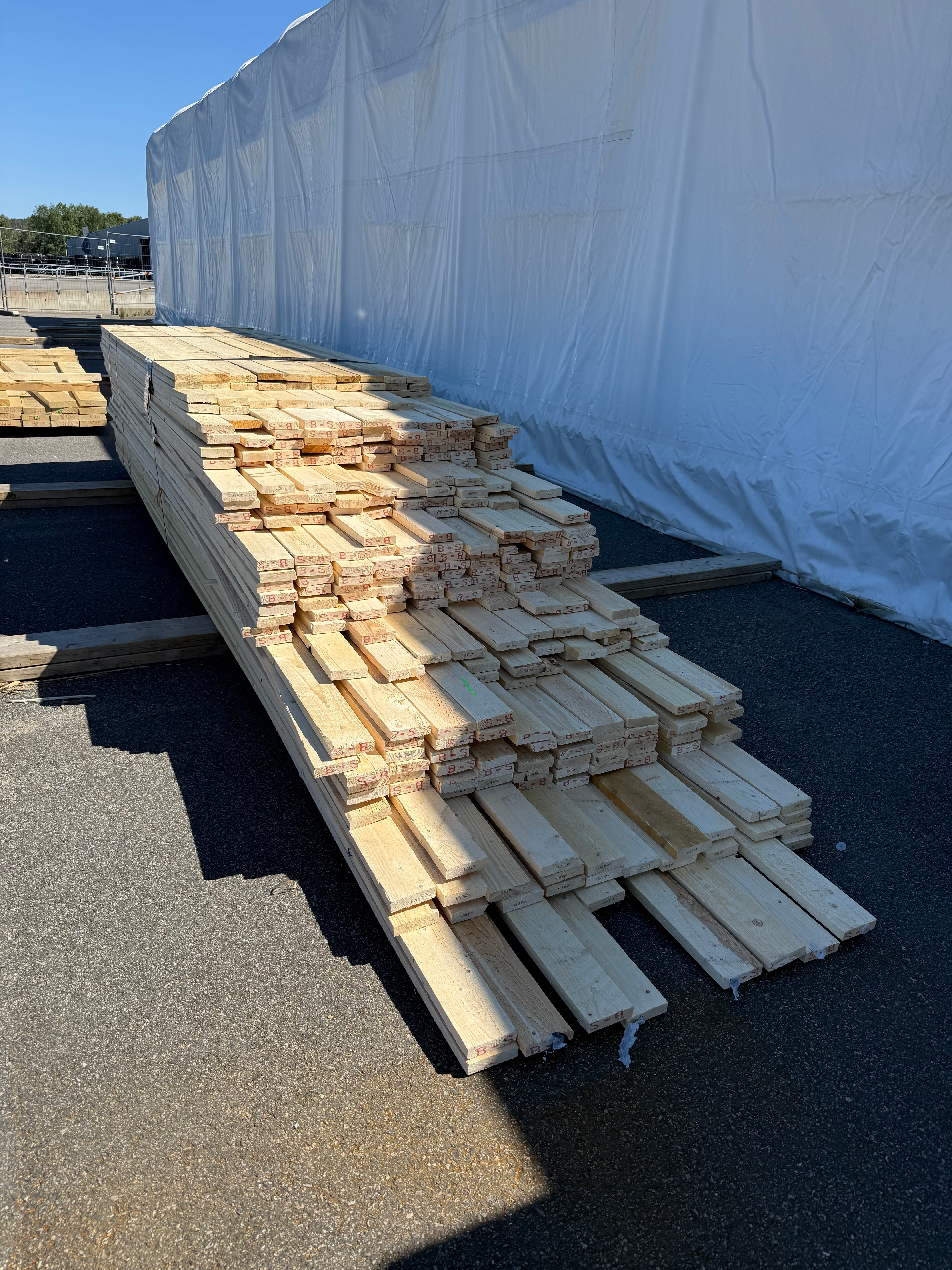Paket brädor 25x100 1255 Lpm