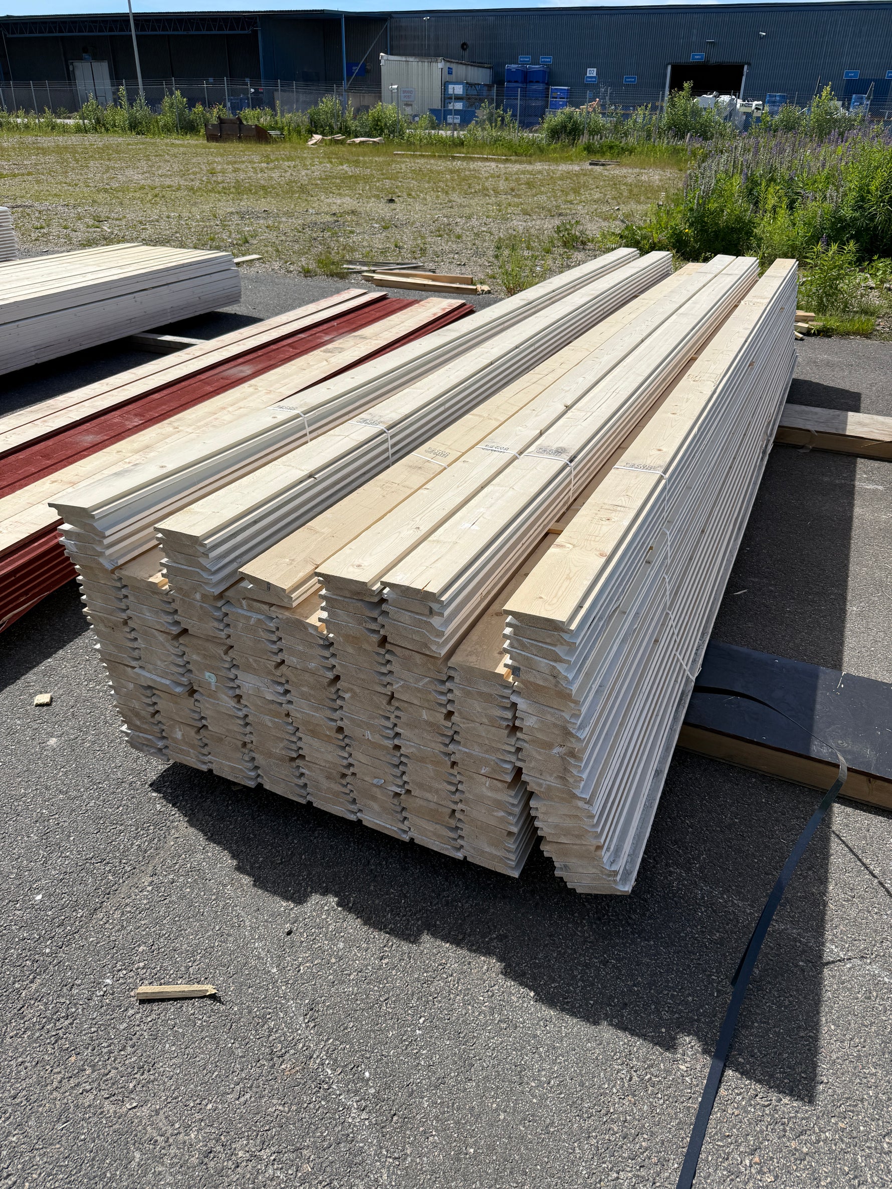 Paket Ytterpanel Enkelfas Halvspont 22x120mm, 207st 4.50m Grundmålad