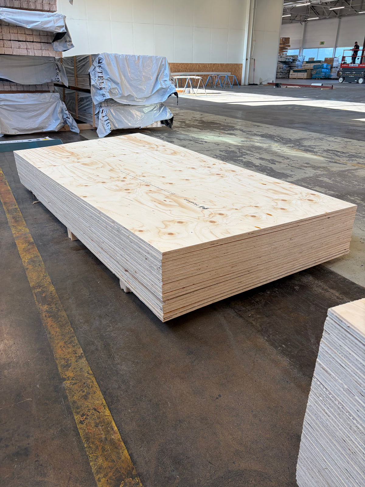 Paket Konstruktionsplywood 12×1200×2400 mm – 21 st