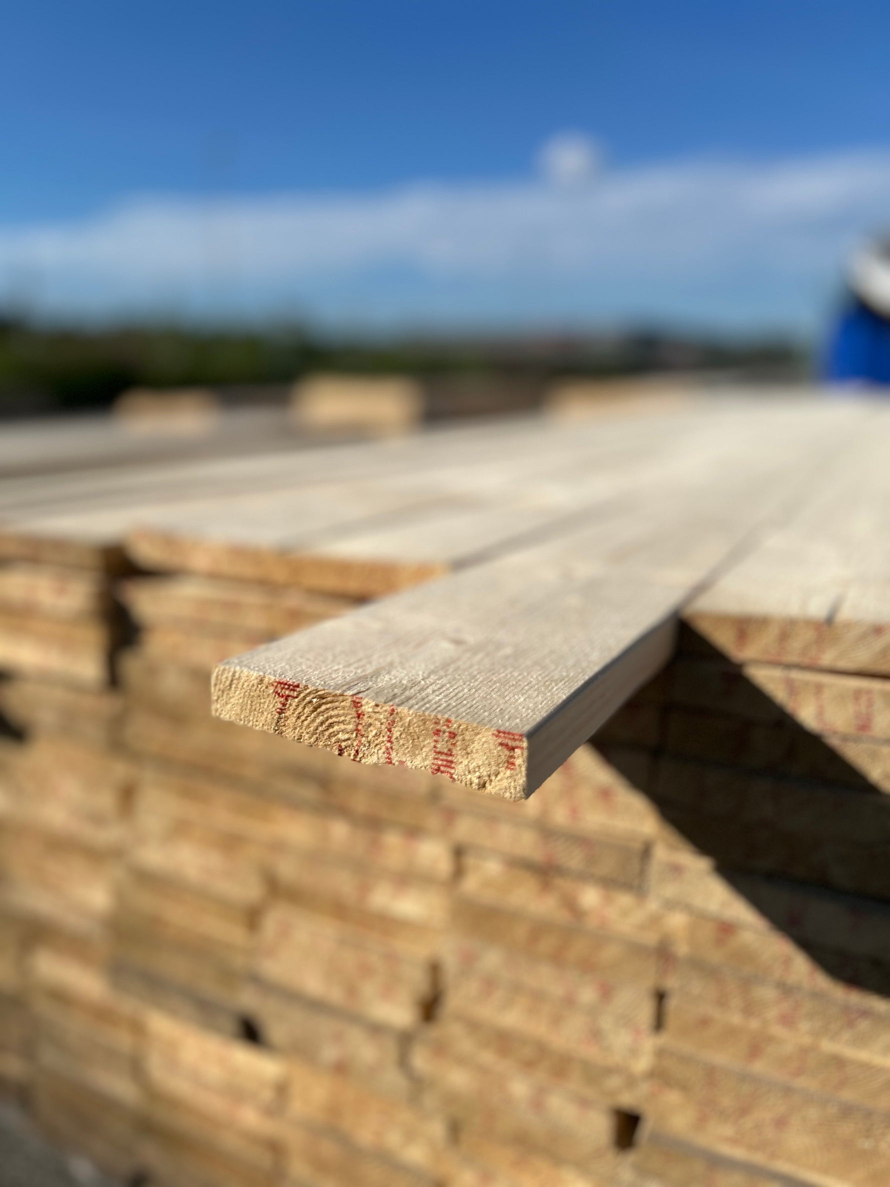 Paket Finsågade Brädor 22x120mm, 180st 4.20m- Väderbitet