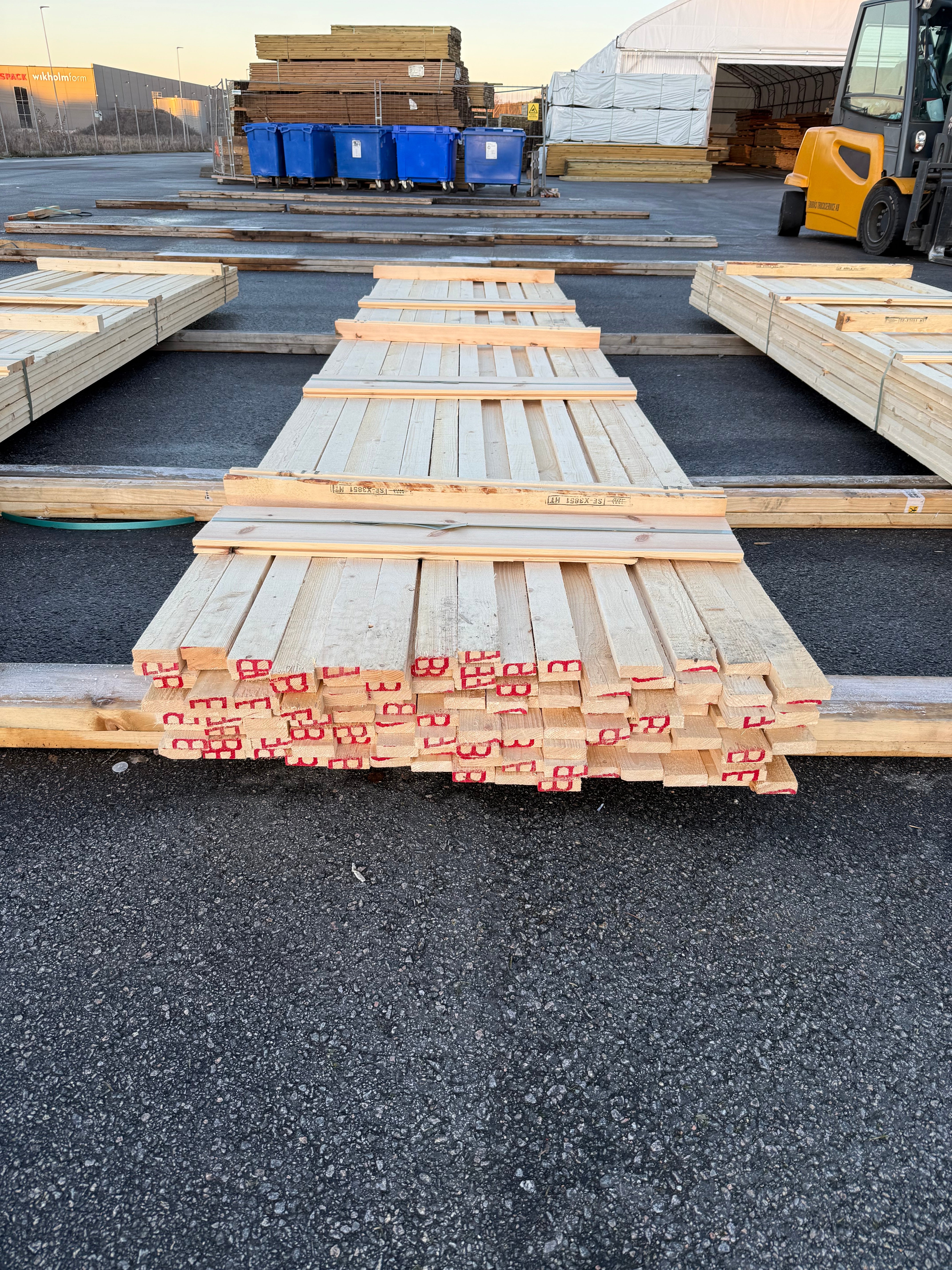 Paket Brädor 19x63mm – 118 st (4,80 m, gran, ohyvlad/råsågad)