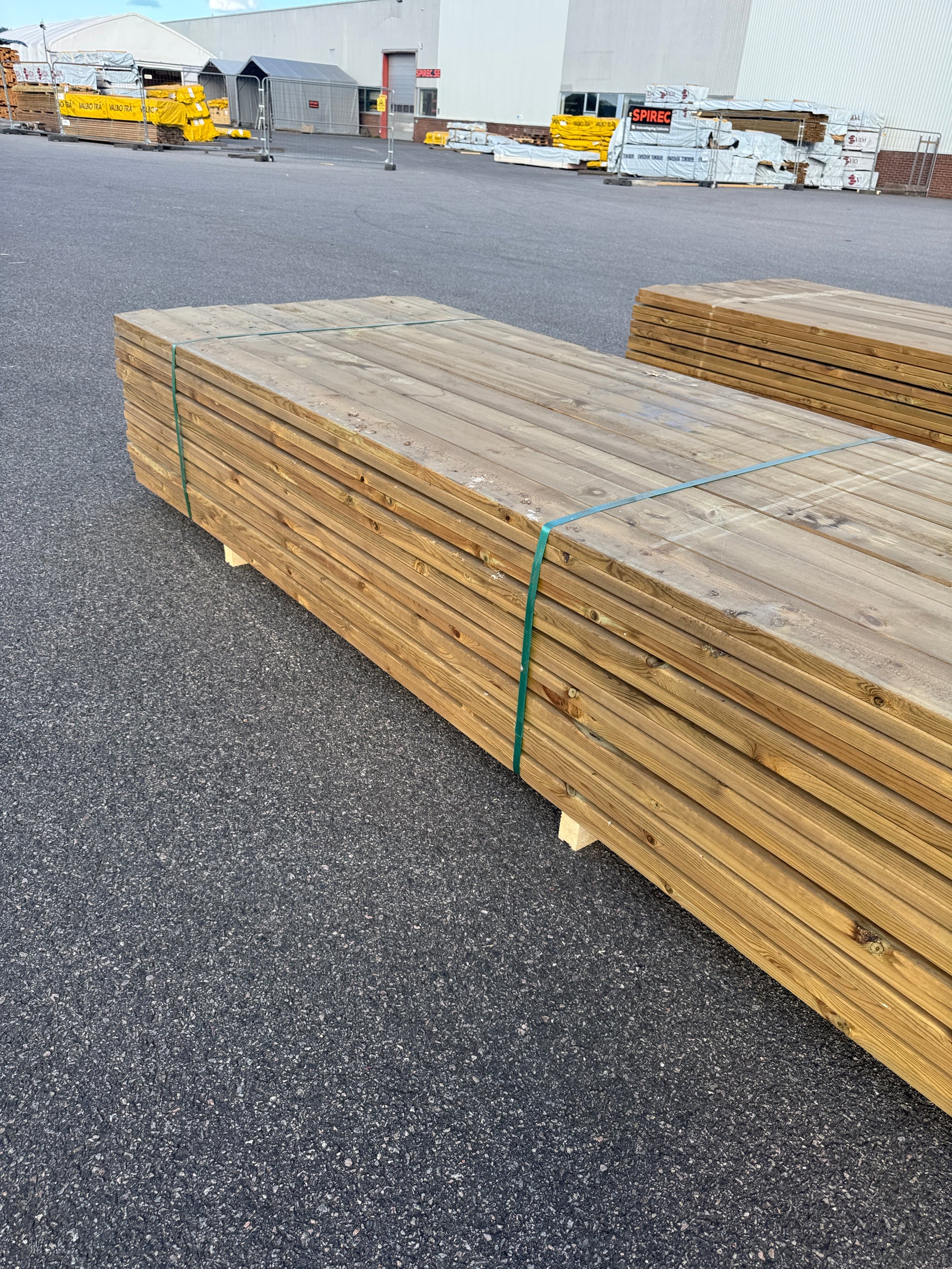 Paket Rillad Trall 28x120 – 144st – 4.20 m – NTR AB A-sortering