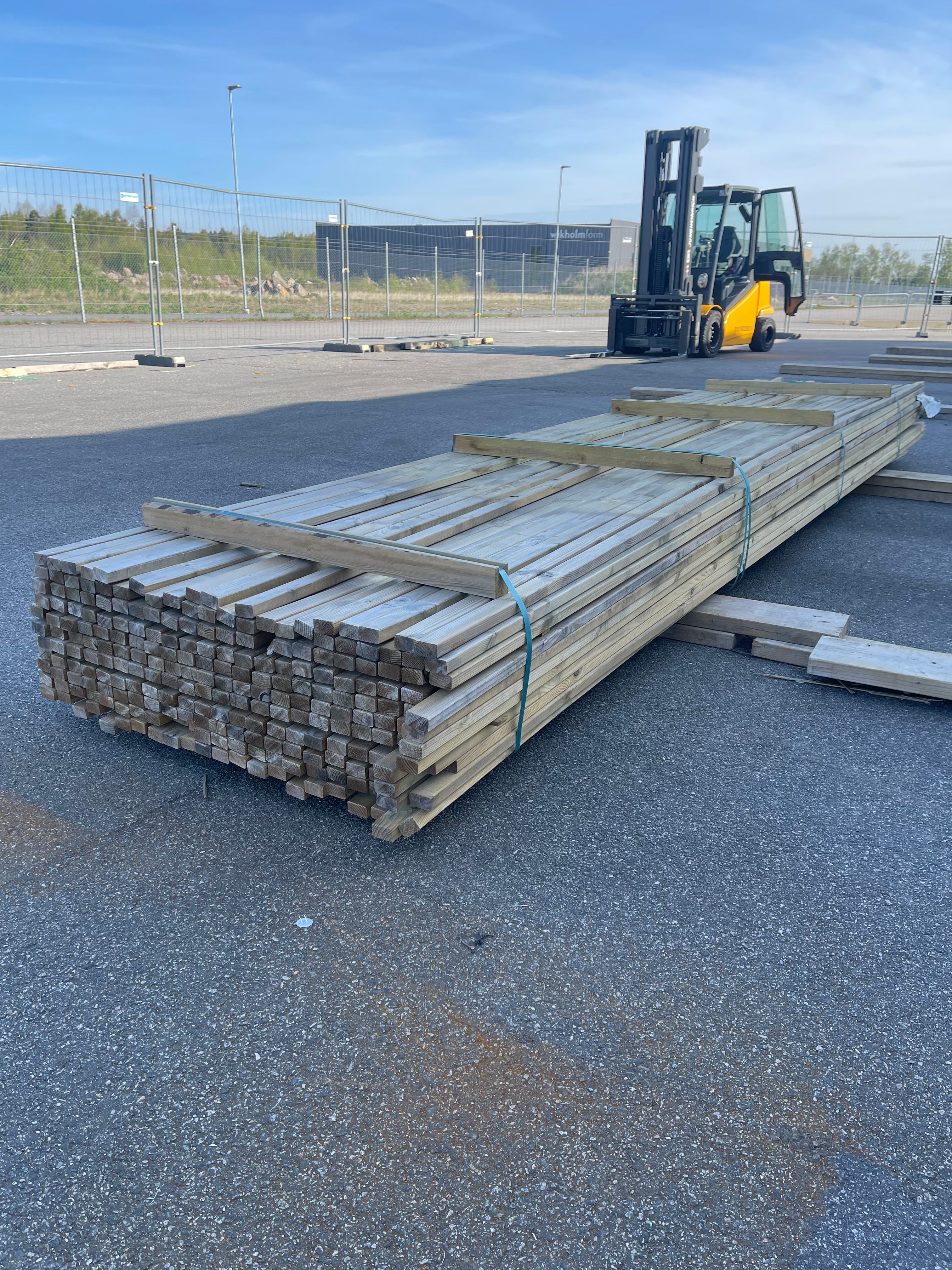 Paket Trall Furu 28x45 mm – 5,10 m – 233 st – Tryckimpregnerad